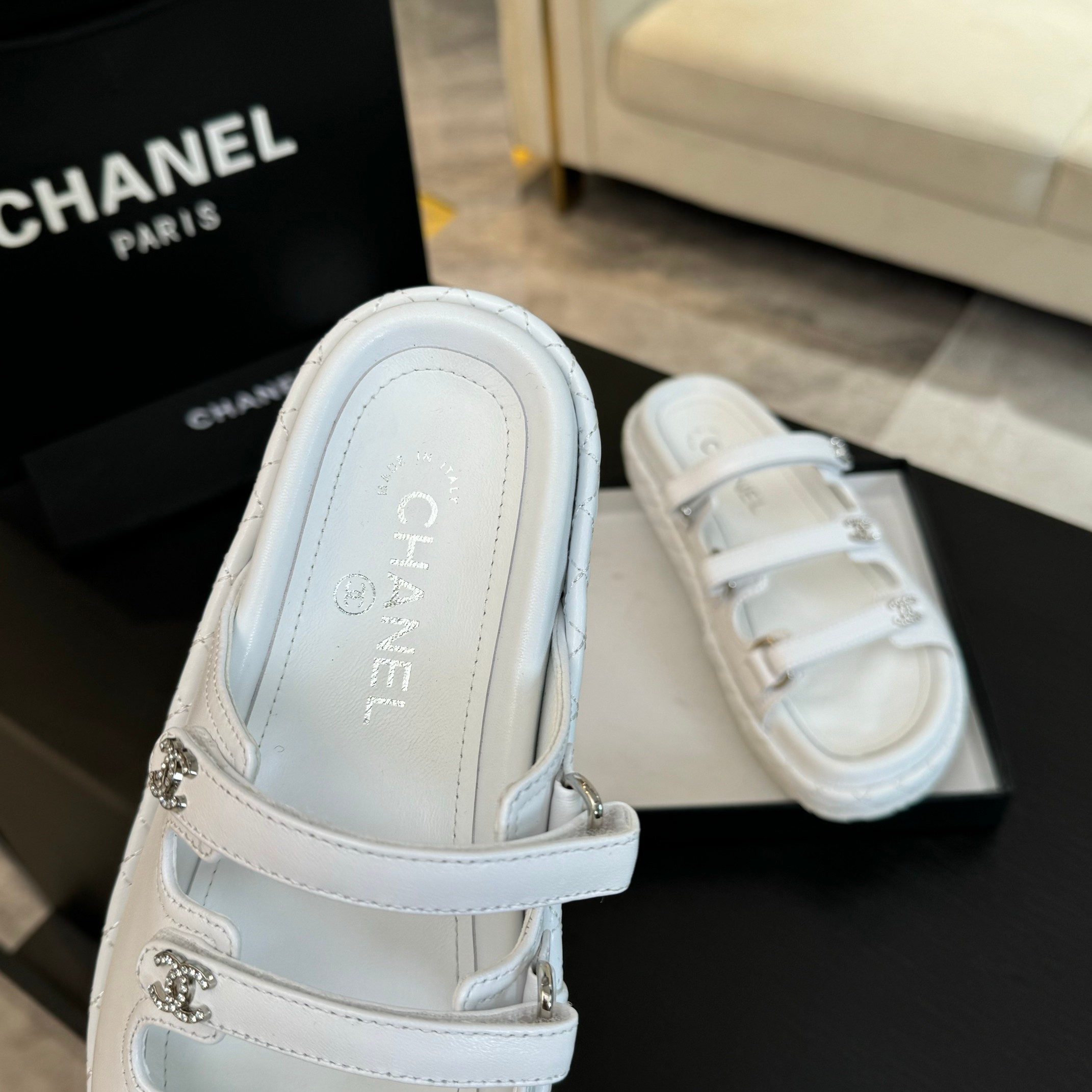 Elegant Chanel White Leather Velcro Strap Sandals - Spring/Summer Collection 7 a1734085781041 8213