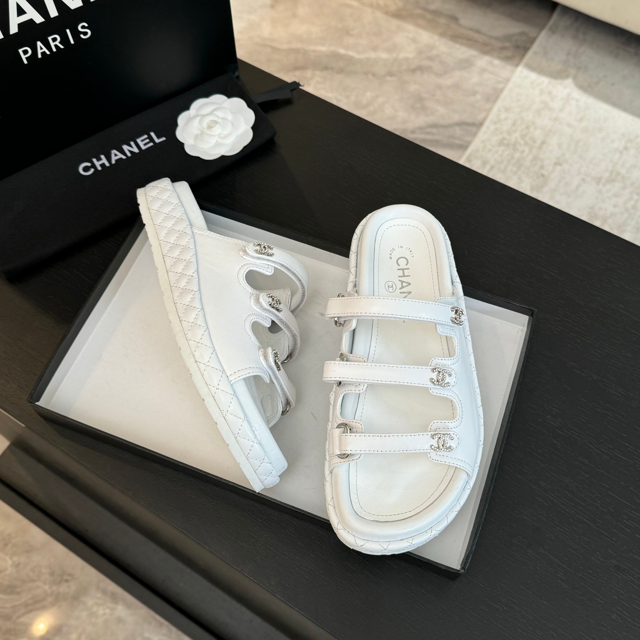 Elegant Chanel White Leather Velcro Strap Sandals - Spring/Summer Collection 9 a1734085783561 4136
