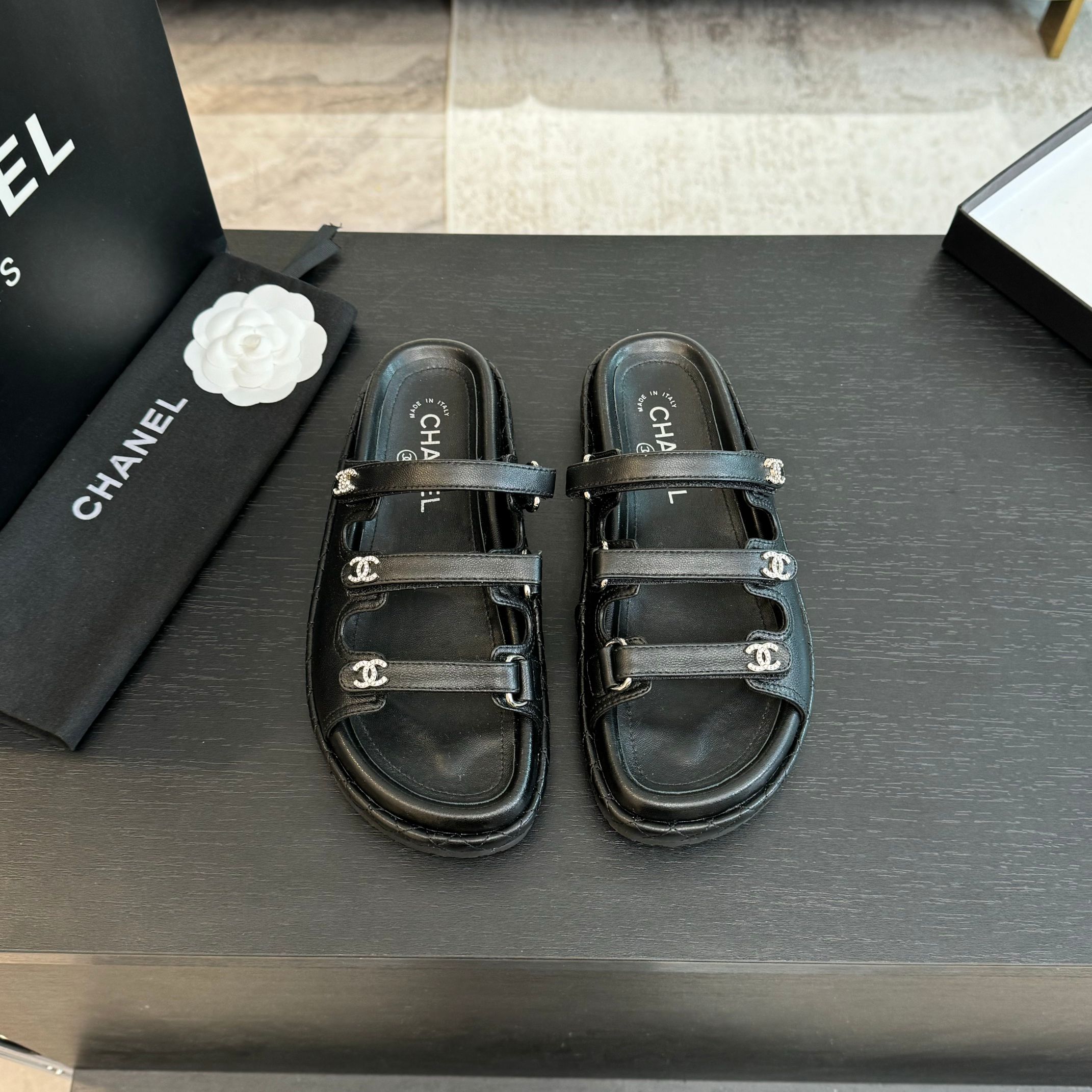 Elegant Beach Sandals With Velcro Straps - Premium Leather Sandals 3 a1734085848346 5832