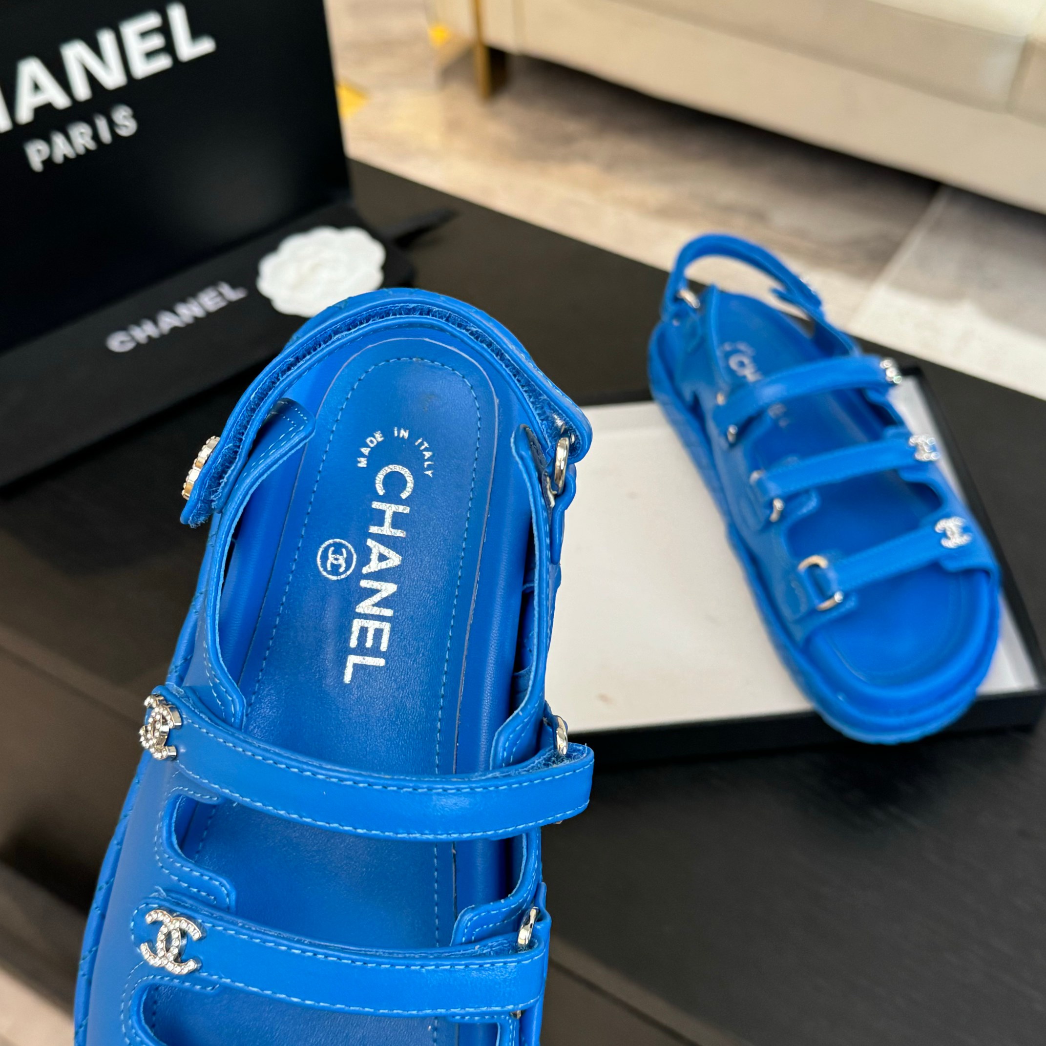 Elegant Beach Sandals With Adjustable Straps Designer Sandals 9 a1734086006585 5205