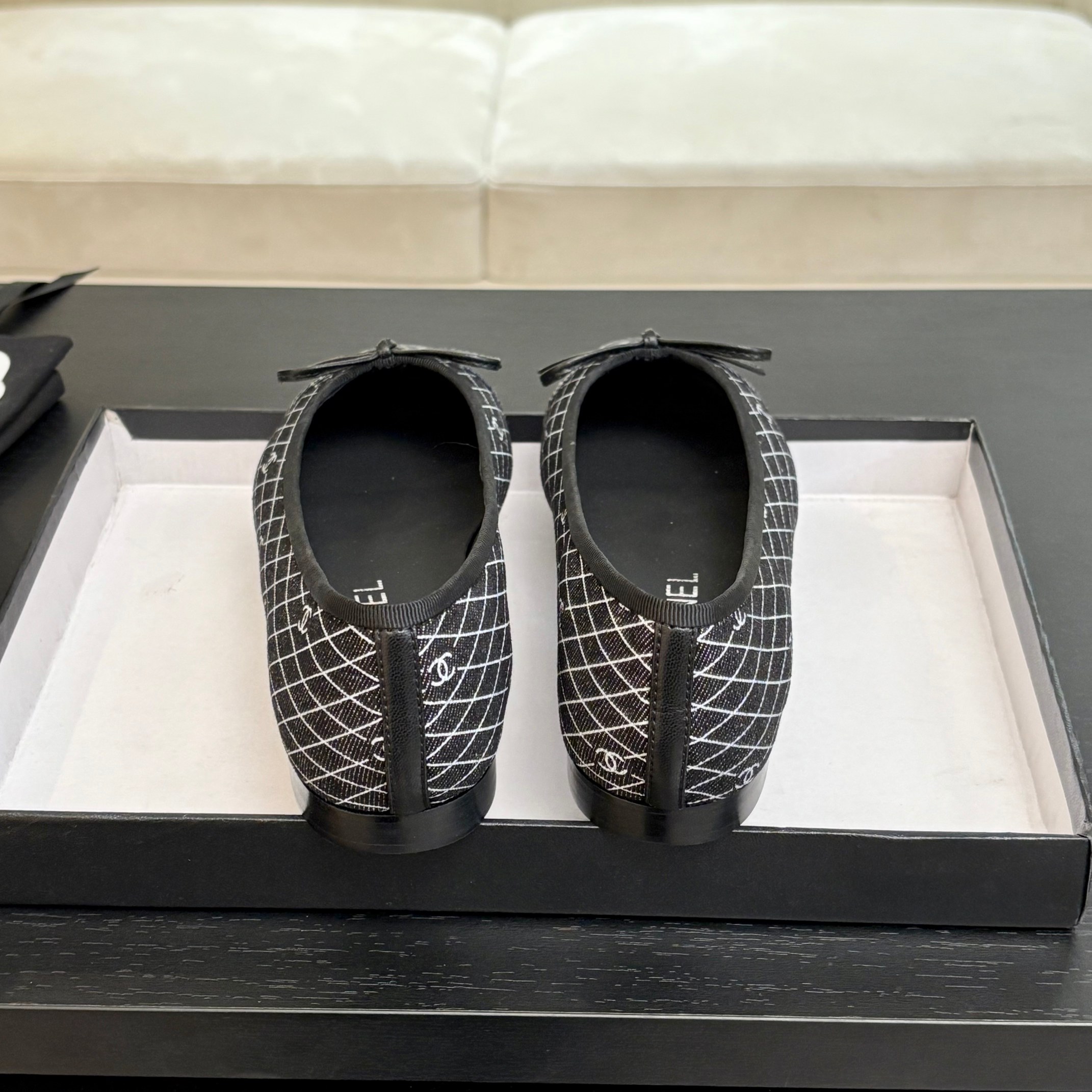 Elegant Chanel 25P Denim Ballet Flats - Authentic Quality & Craftsmanship 8 a1742113997624 6073