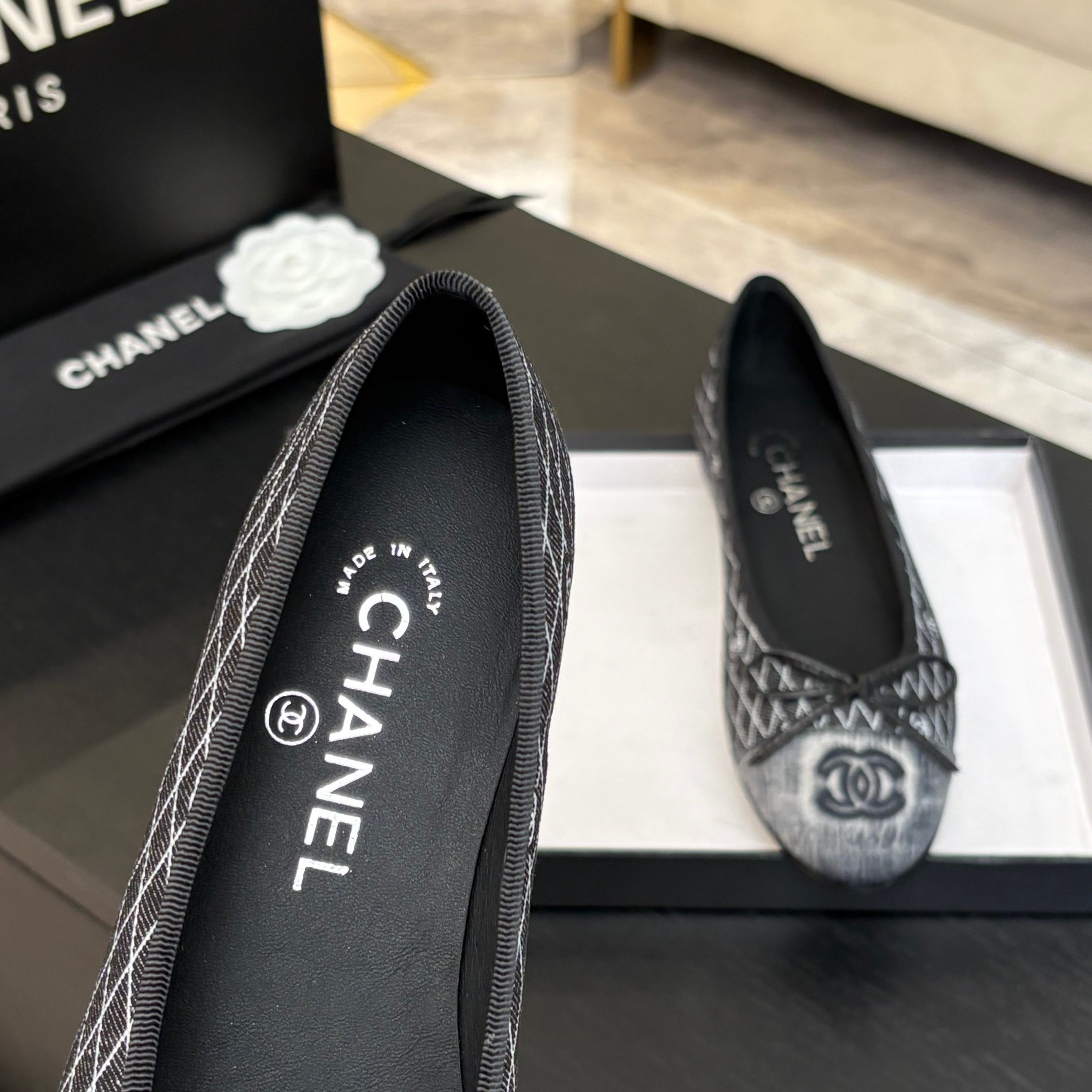 Elegant Chanel 25P Denim Ballet Flats - Authentic Quality & Craftsmanship 6 a1742113997665 0112