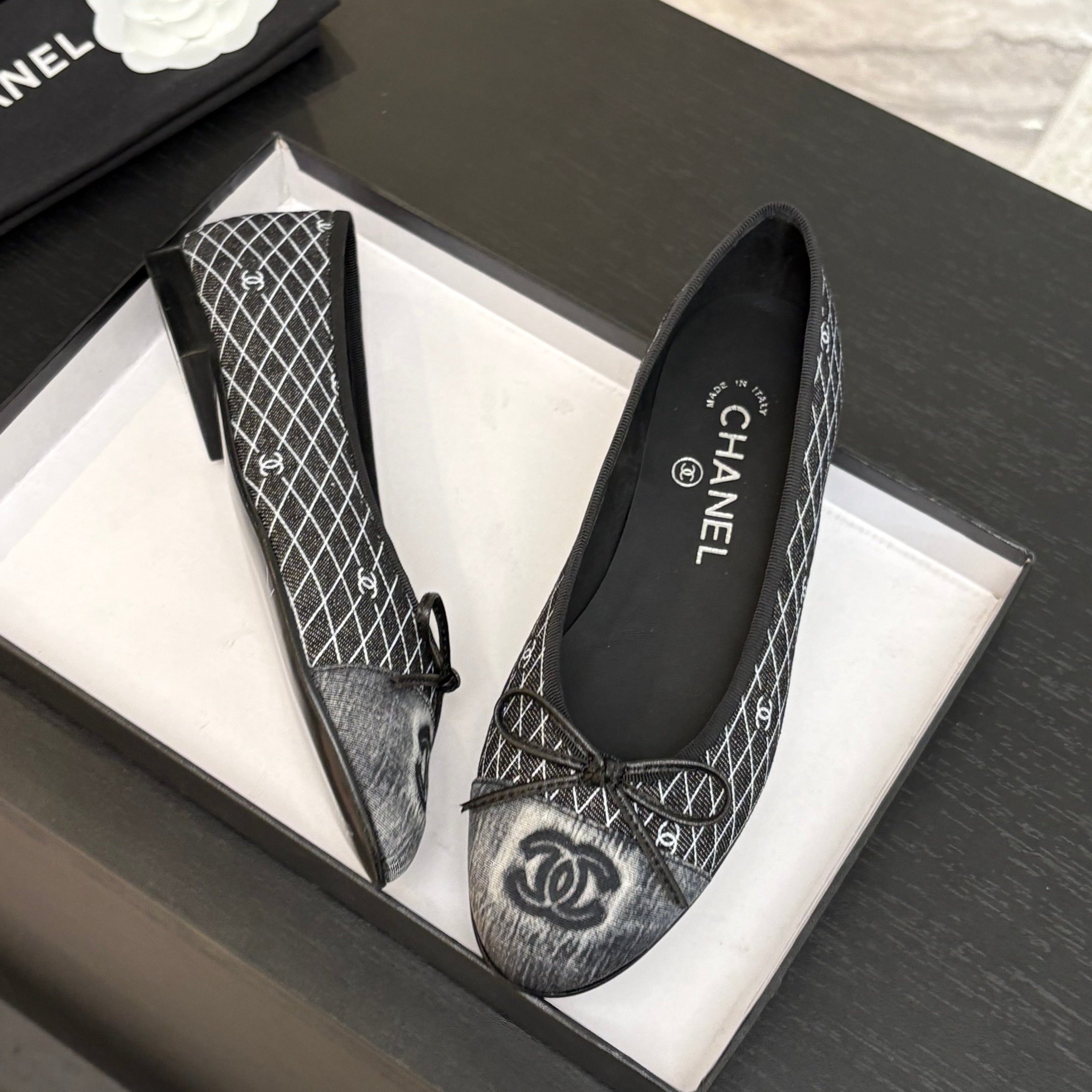 Elegant Chanel 25P Denim Ballet Flats - Authentic Quality & Craftsmanship 5 a1742113999999 0386
