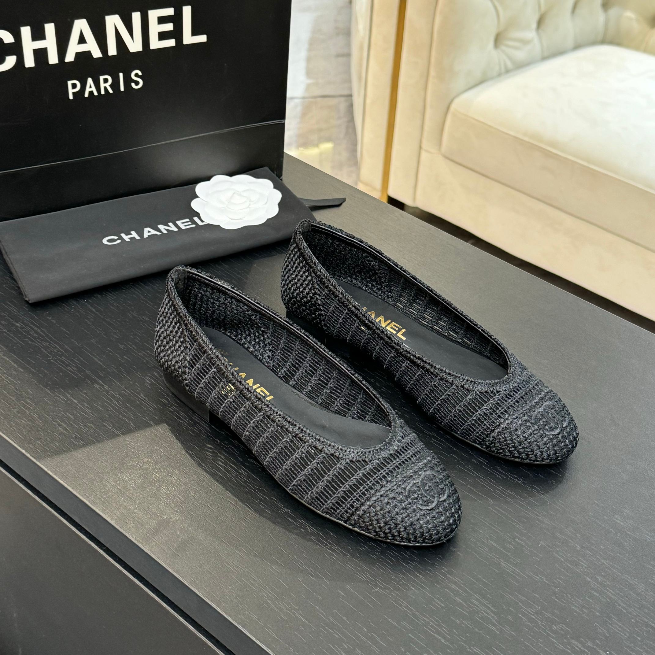 Chanel 25p Woven Black Ballet Flats - Elegant & Comfortable