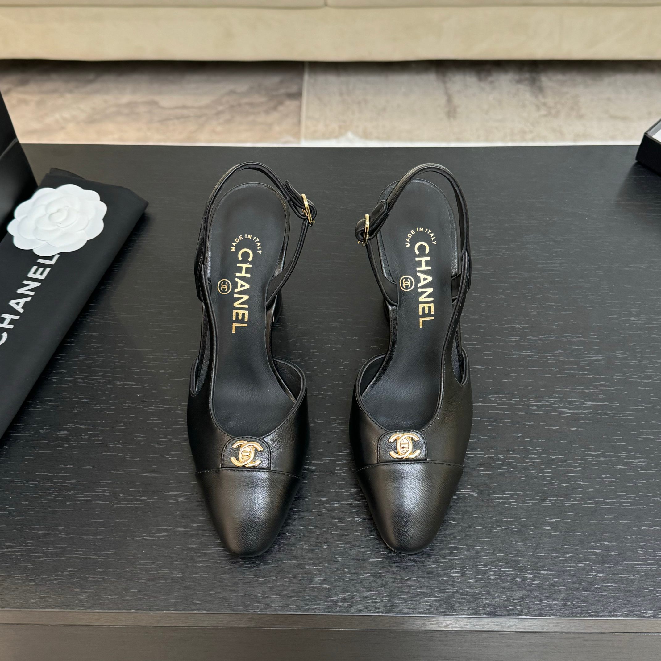 Chanel Slingback Heels: Elegant Two-Tone Leather Pumps with CC Logo 4 a1742809243789 4675