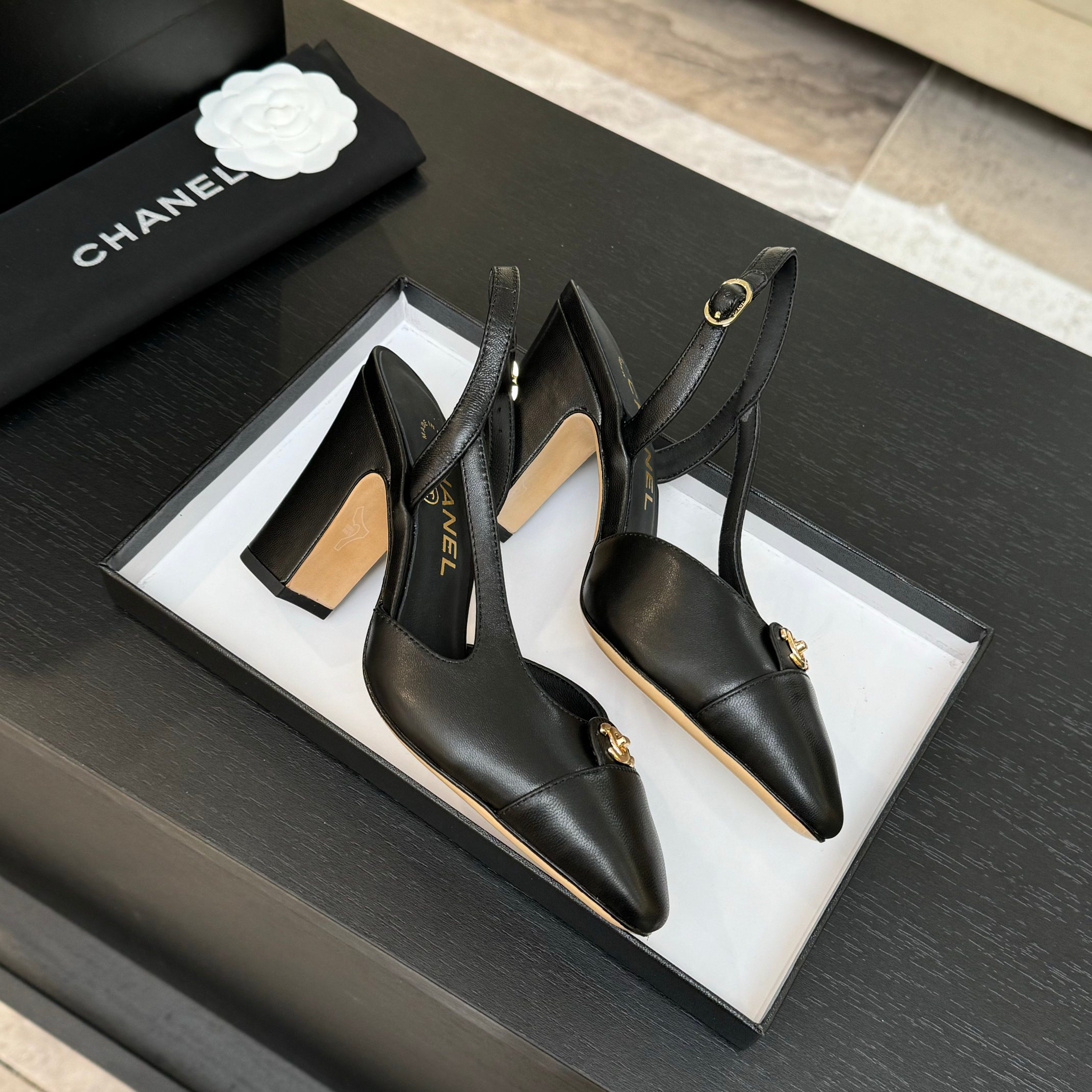 Chanel Slingback Heels: Elegant Two-Tone Leather Pumps with CC Logo 3 a1742809245924 1752