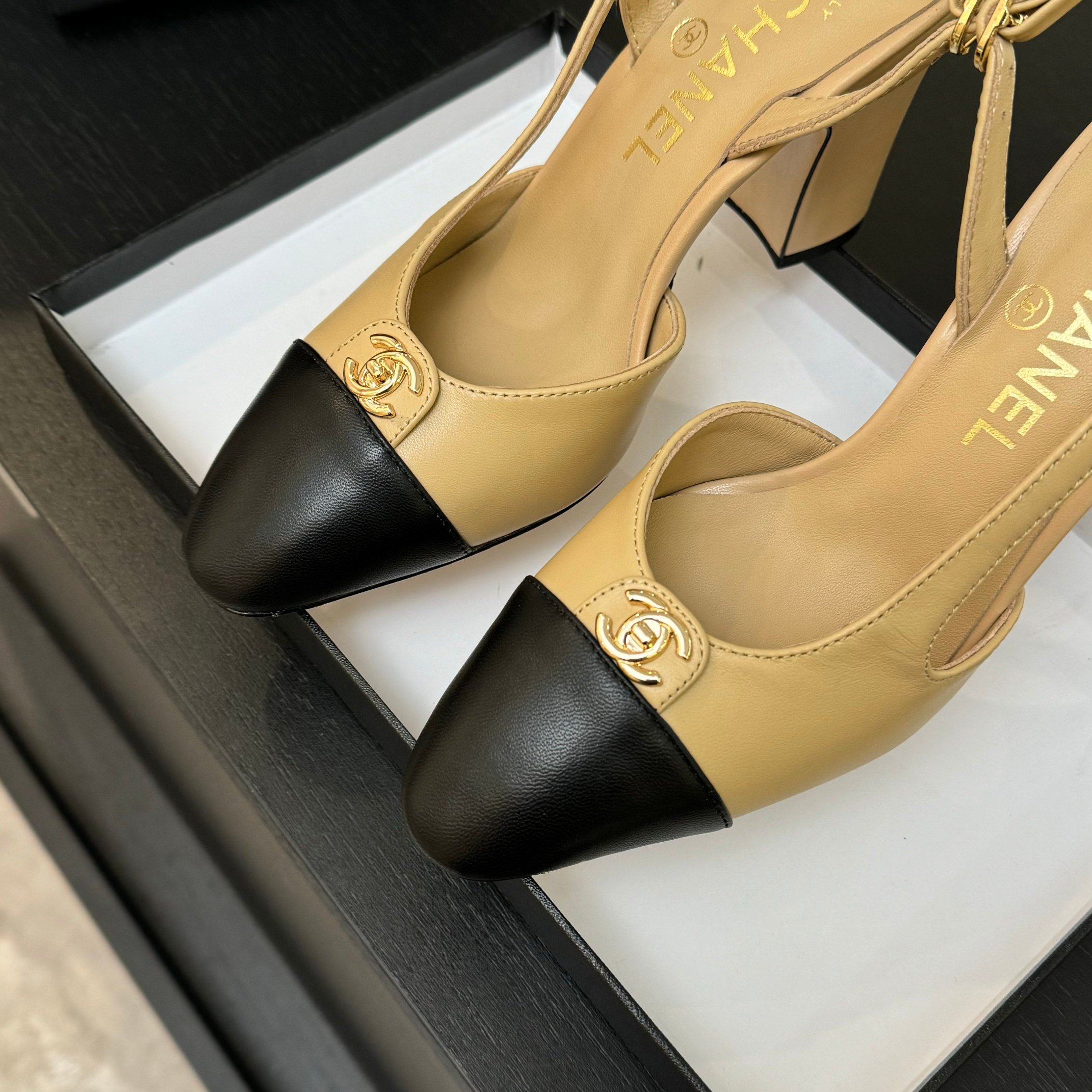 Chanel Two-Tone Slingback Heel, Lambskin Leather, Block Heel 6 a1742809276824 6803