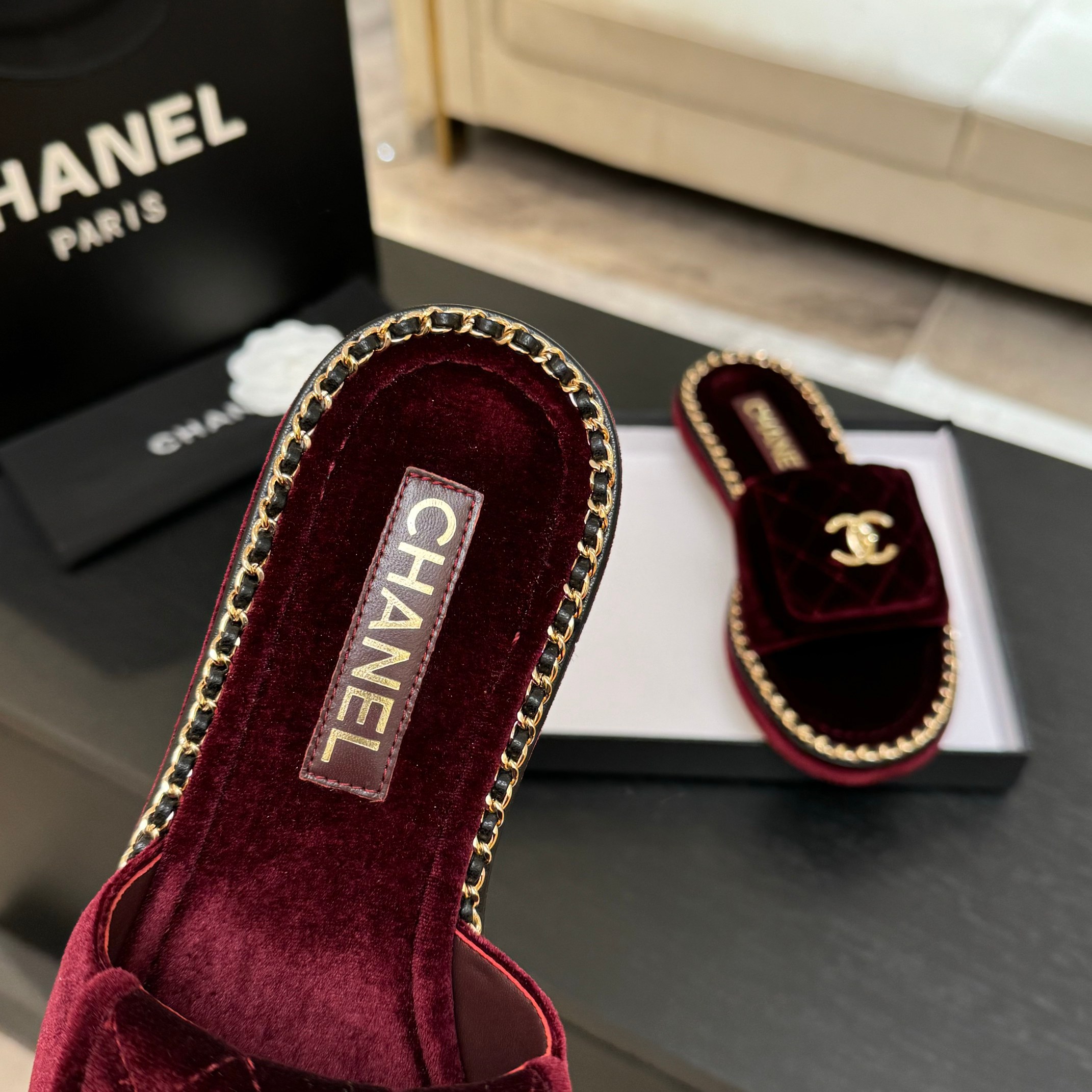 CanelChanel Chain-Trimmed Quilted Velvet CC Logo Sandals Slides Burgundy 7 a1744016368625 5642