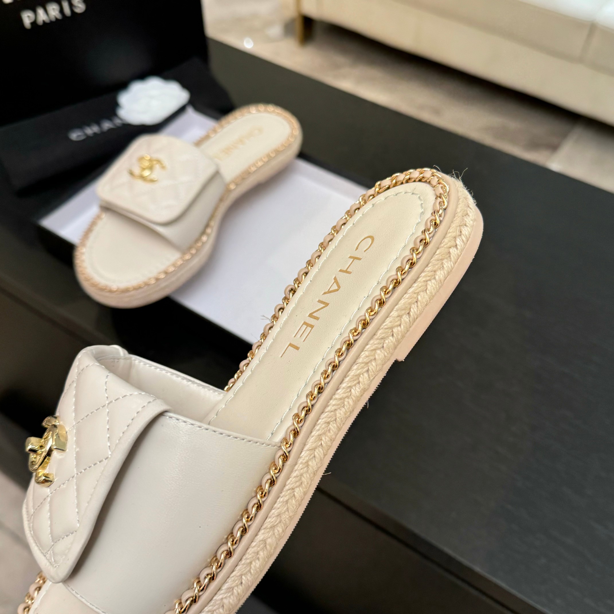 Chanel CC Chain Trim Quilted Leather Sandals - Elegant Summer Slides 9 a1744016385154 3188