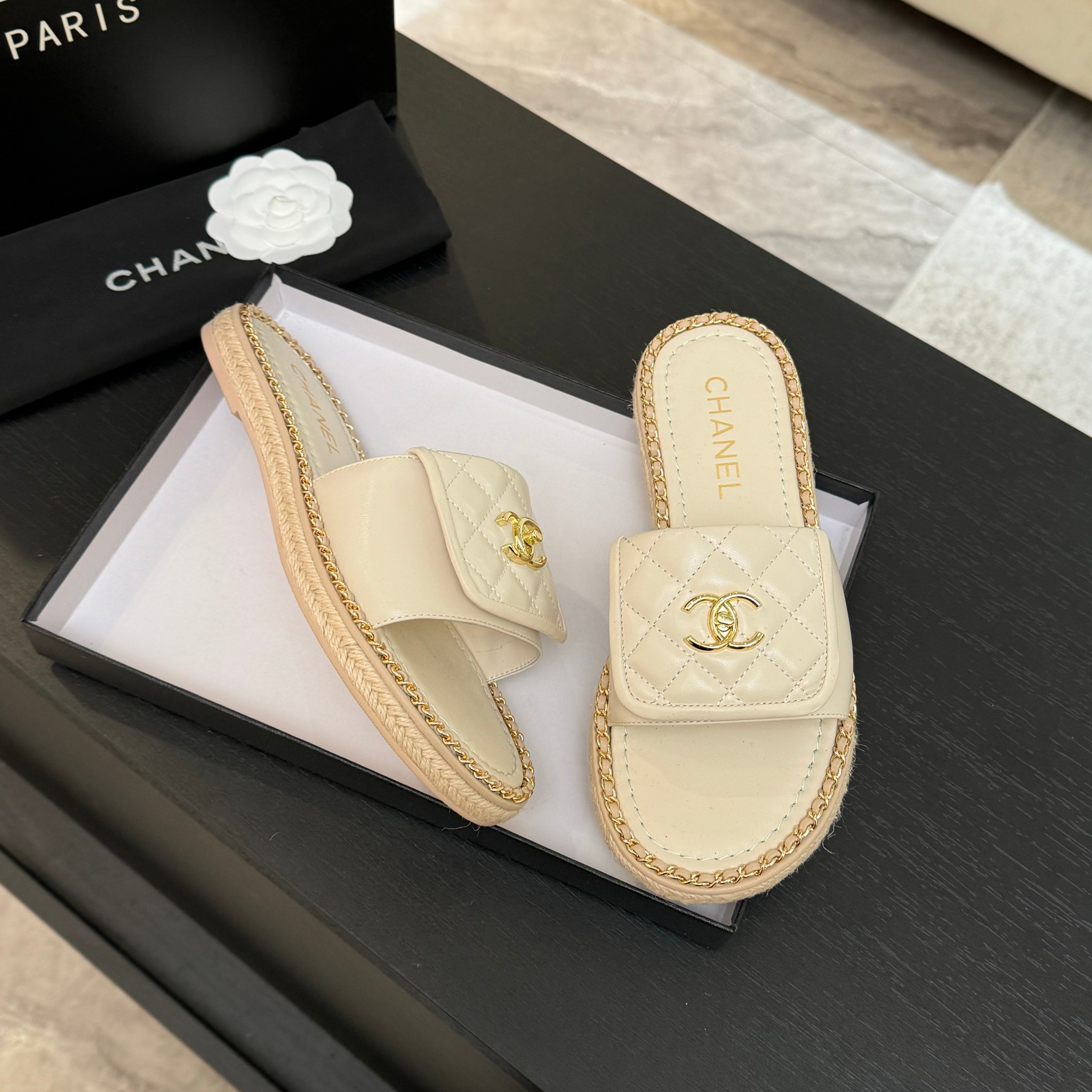 Chanel CC Chain Trim Quilted Leather Sandals - Elegant Summer Slides 4 a1744016385246 8782