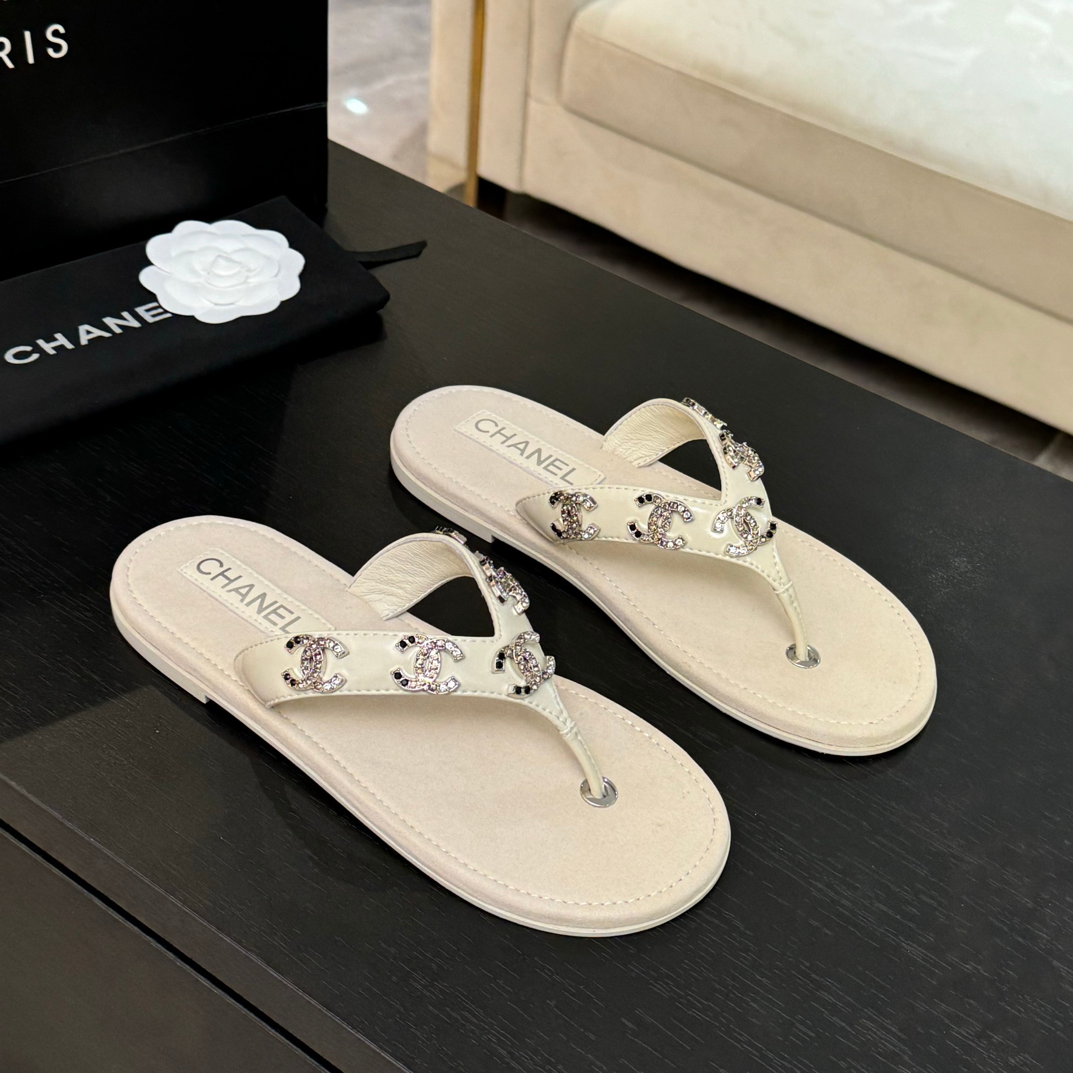 Chanel Women's Lambskin Leather Thong Sandals with CC Embellishments 4 a1744187492673 5357