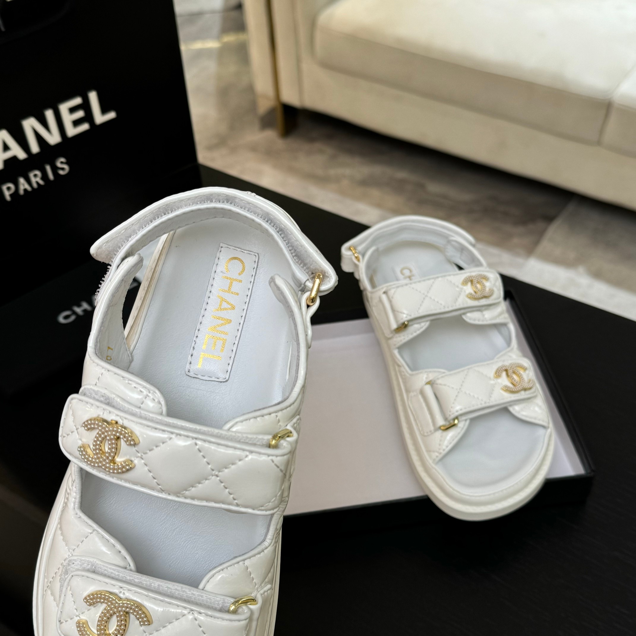 Chanel Women's Lambskin Leather White Sandals, 2025 Spring/Summer New Collection 9 a1744187804855 1285