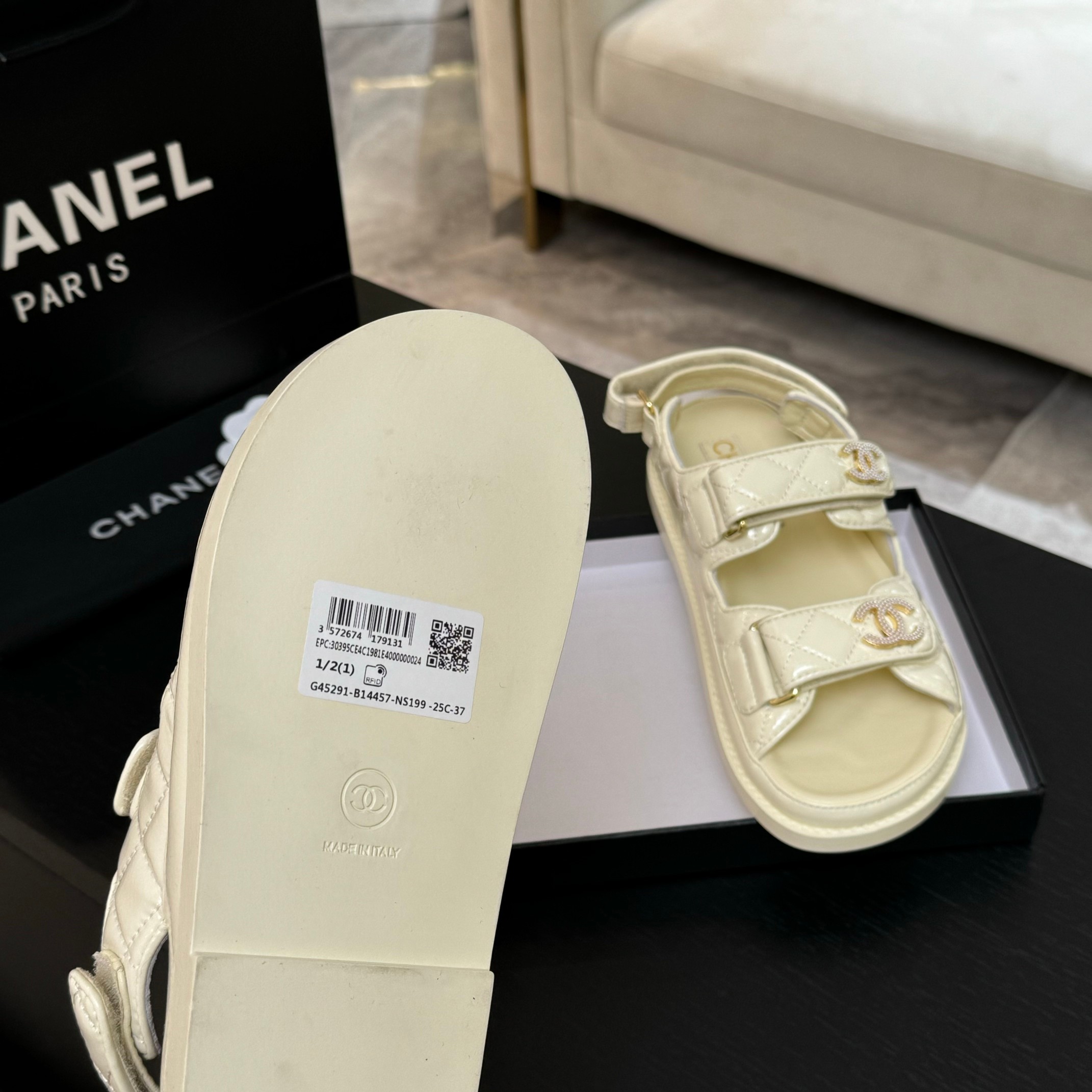 Elegant Beach Sandals with Velcro Straps Designer Sandals for Women 5 a1744187876683 2074