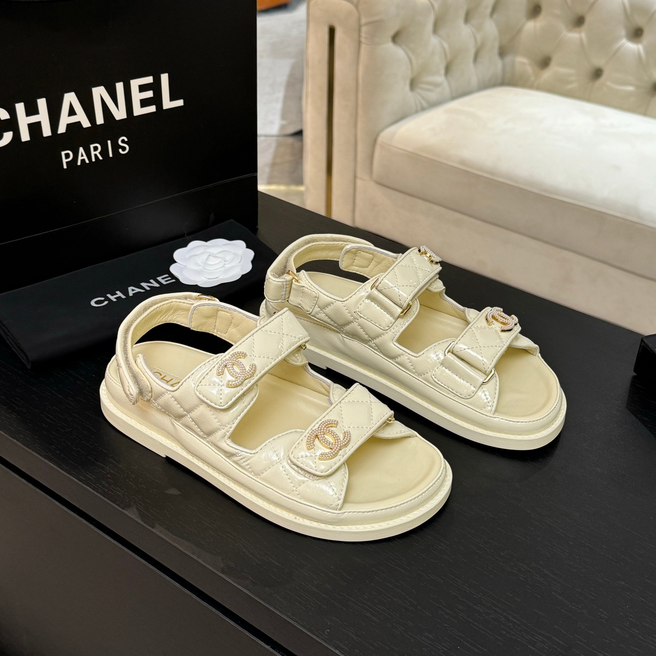 Elegant Beach Sandals with Velcro Straps Designer Sandals for Women 3 a1744187877088 3377