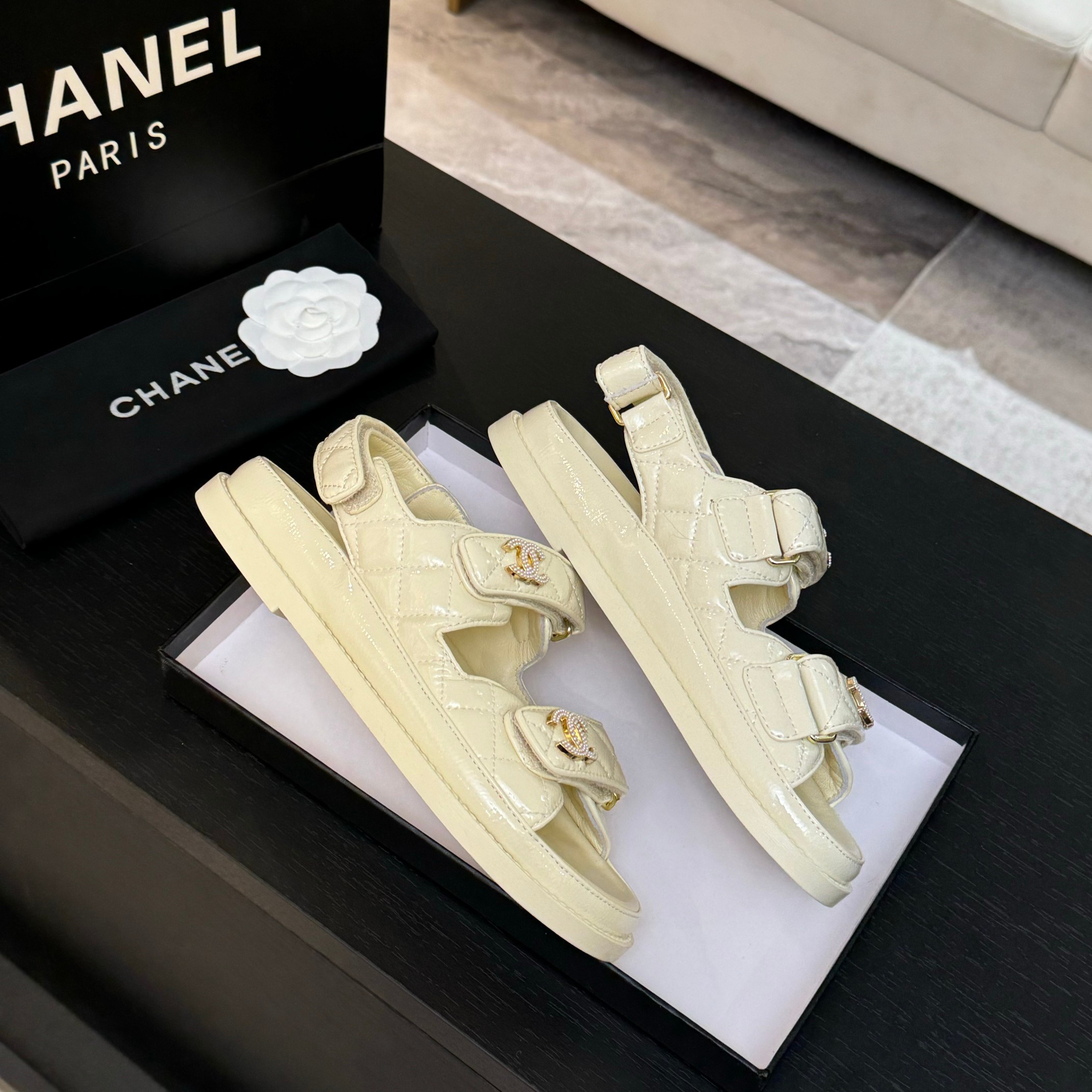 Elegant Beach Sandals with Velcro Straps Designer Sandals for Women 10 a1744187878831 8657