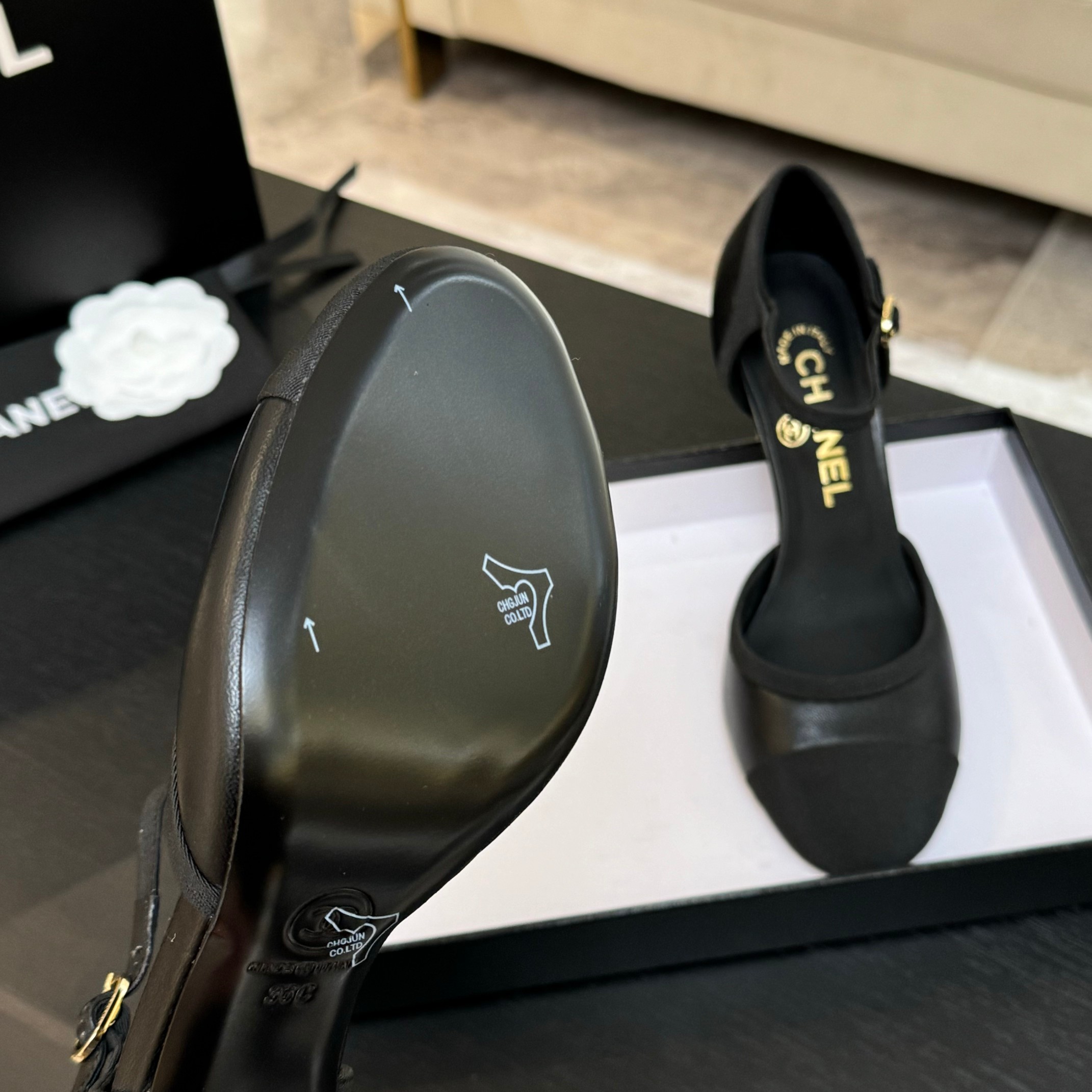 Chanel Pearl Heeled Sandals - Classic & Versatile Spring/Summer Style 10 a1745832266882 2468