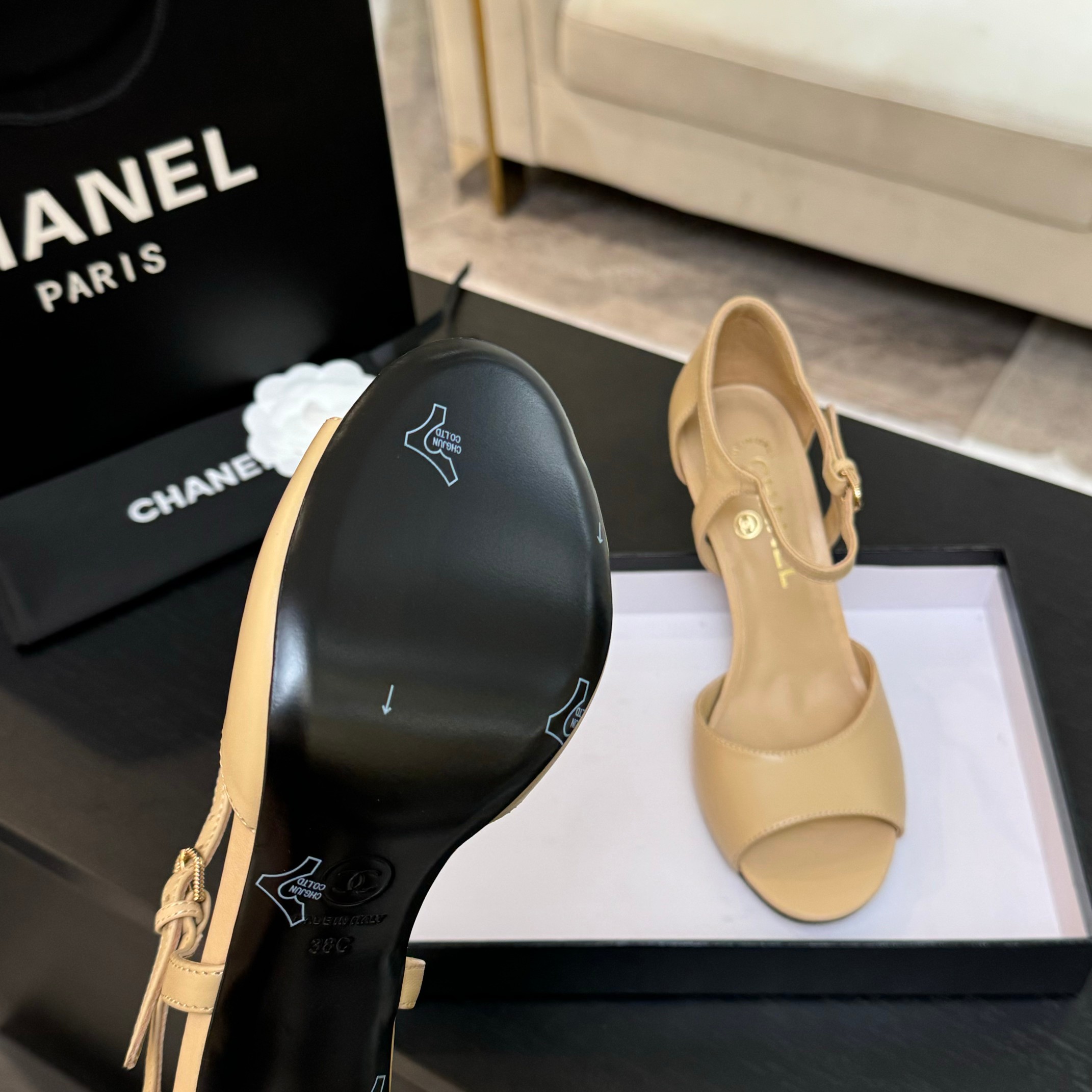 Chanel Women's Pearl Heel Open Toe Sandal, Elegant High Heel, Beige Leather 10 a1745832400987 0837