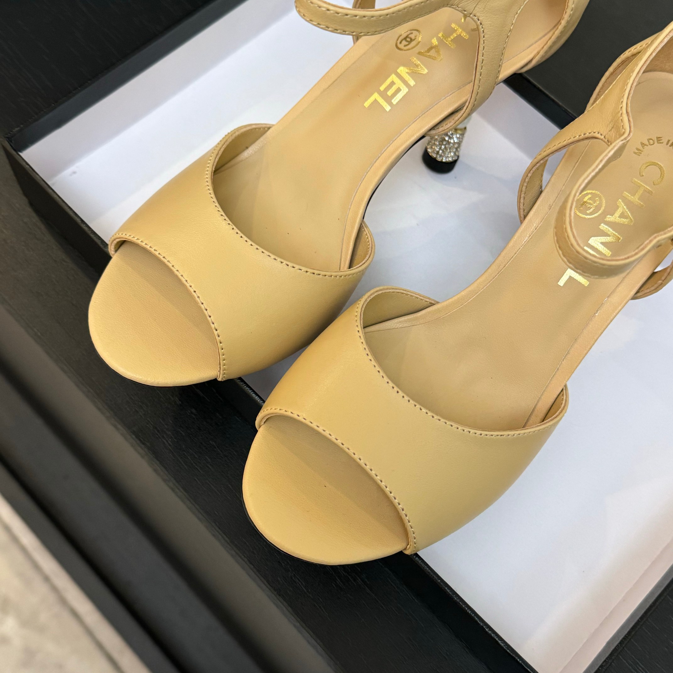 Chanel Women's Pearl Heel Open Toe Sandal, Elegant High Heel, Beige Leather 8 a1745832401067 0037