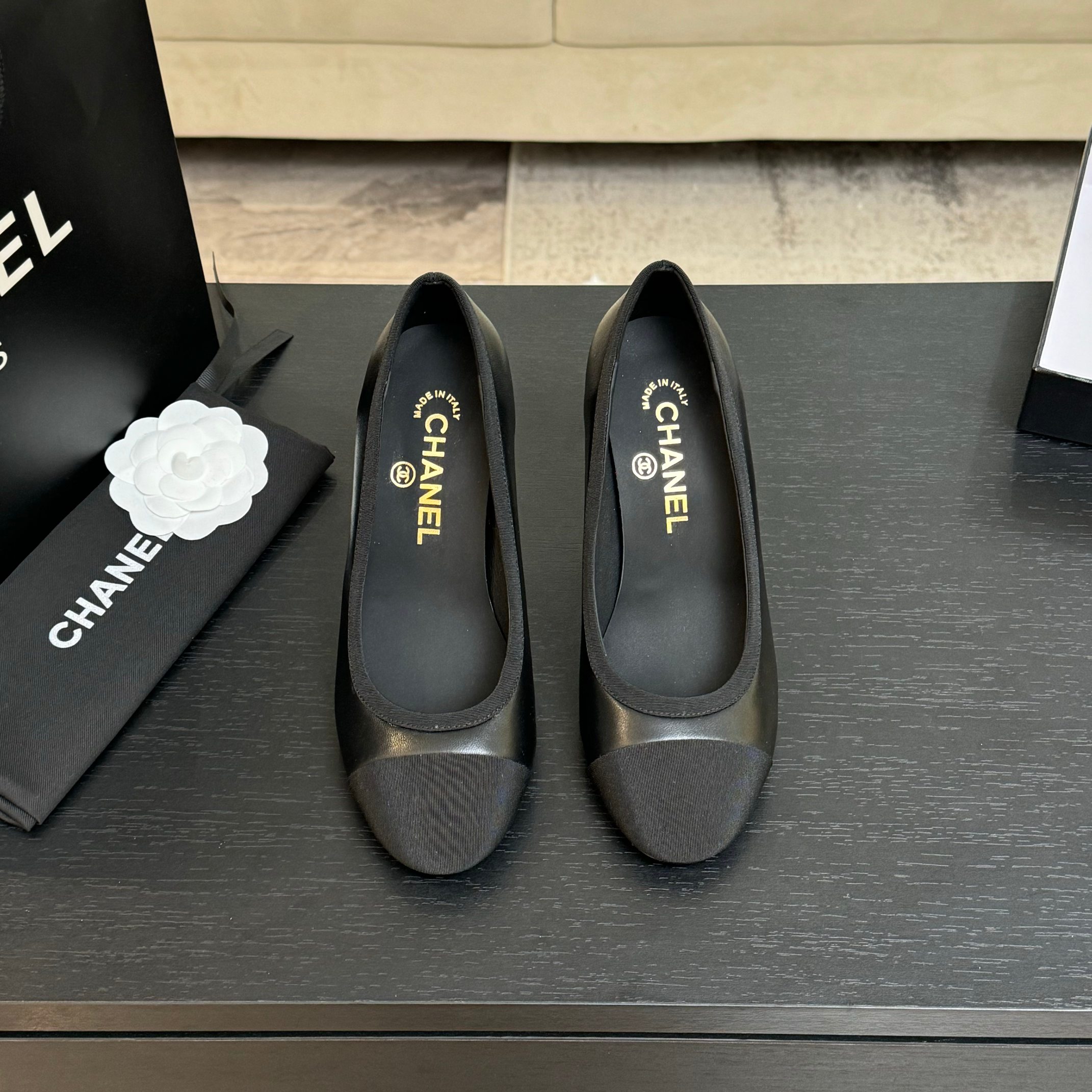 Chanel Women's Elegant Pearl Heel Pumps Classic Pointed Toe High Heels 7 a1745832445549 6018