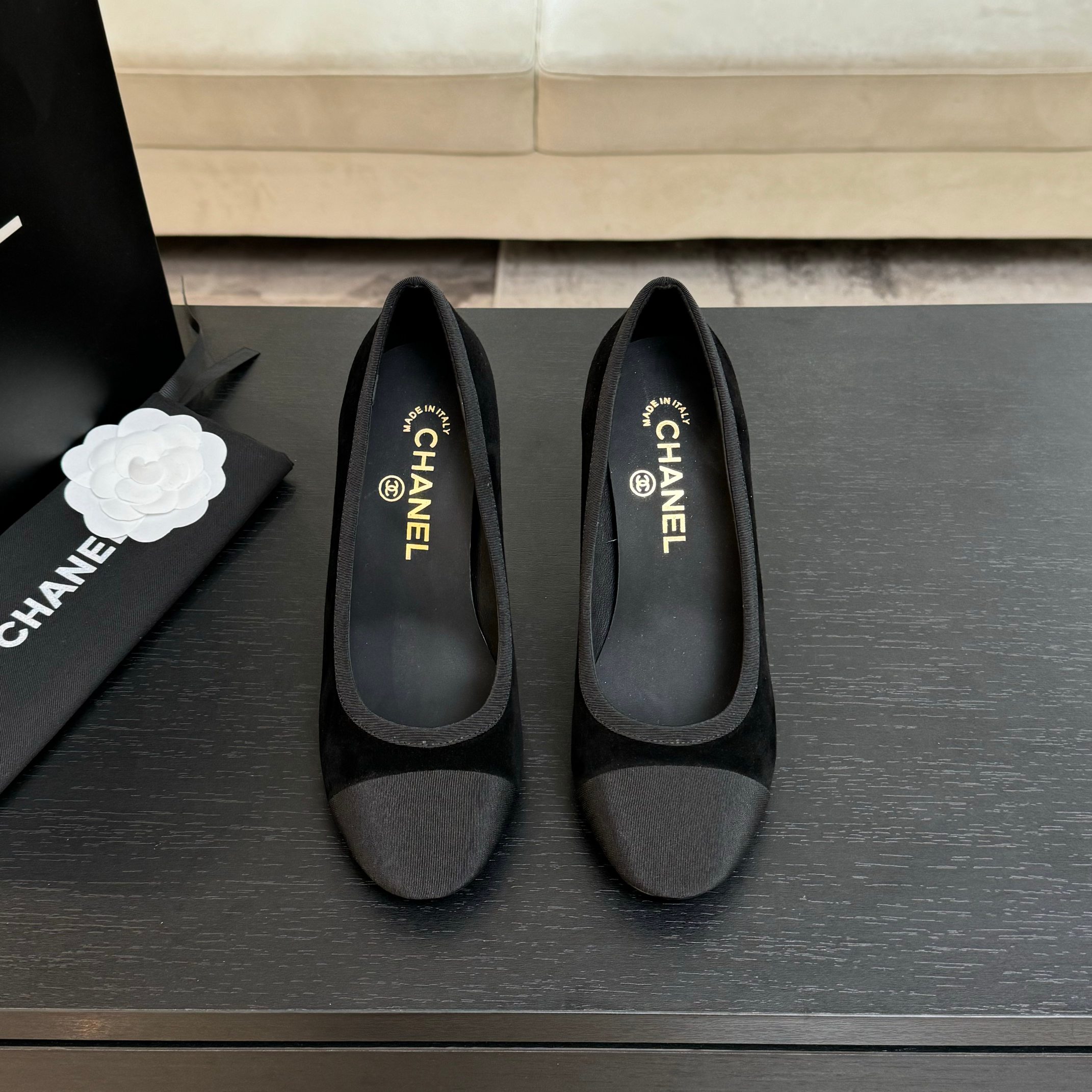 Chanel 25SS Women's Black Suede Pumps with Pearl Heel, Classic and Versatile 4 a1745832476354 2484