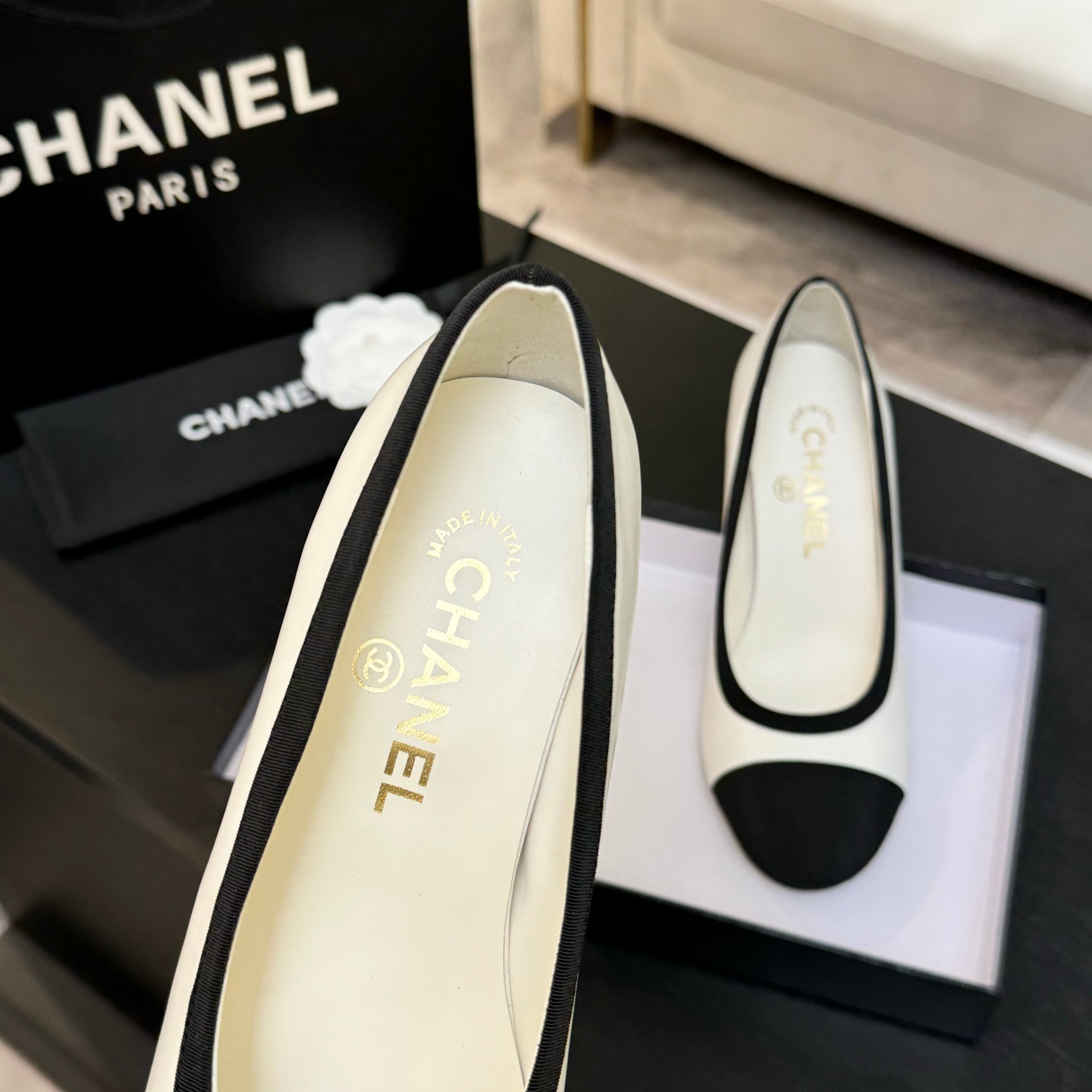 Chanel Women's Pearl Heel High Heels, Classic Pointed-Toe Pumps 7 a1745832495859 6827