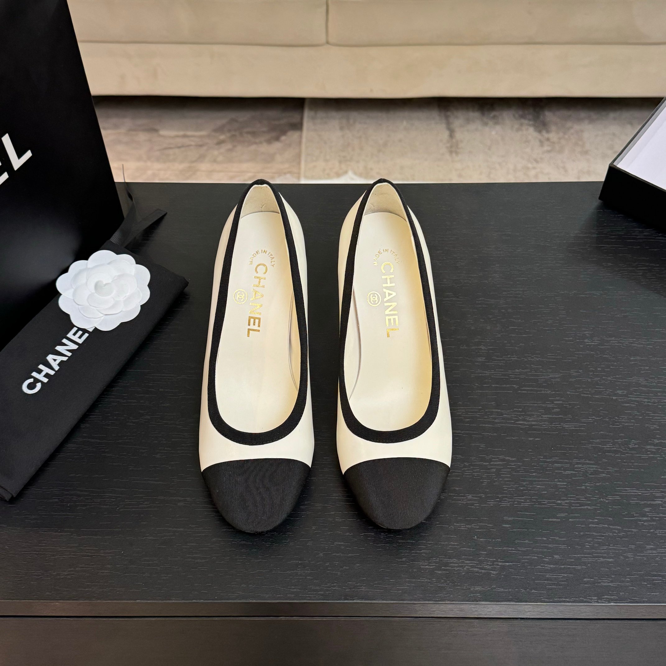 Chanel Women's Pearl Heel High Heels, Classic Pointed-Toe Pumps 3 a1745832495898 4376