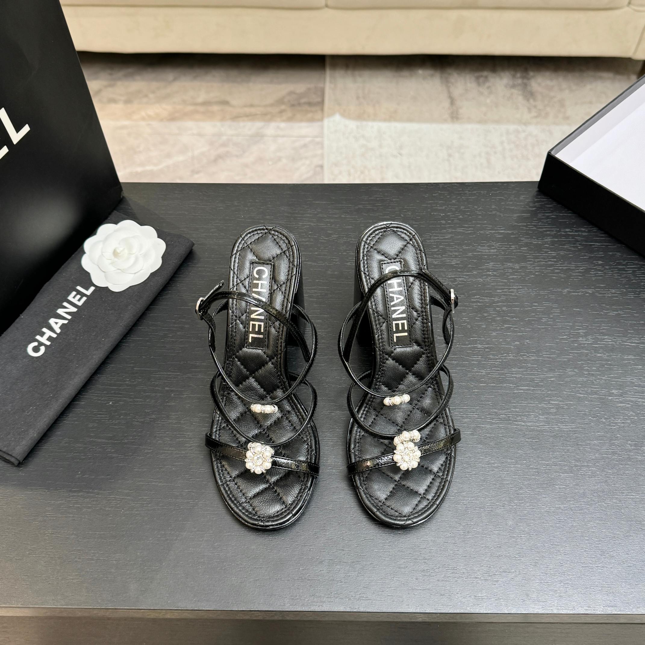 샤넬 까멜리아 진주 램스킨 하이힐 샌들 레플리카 42155