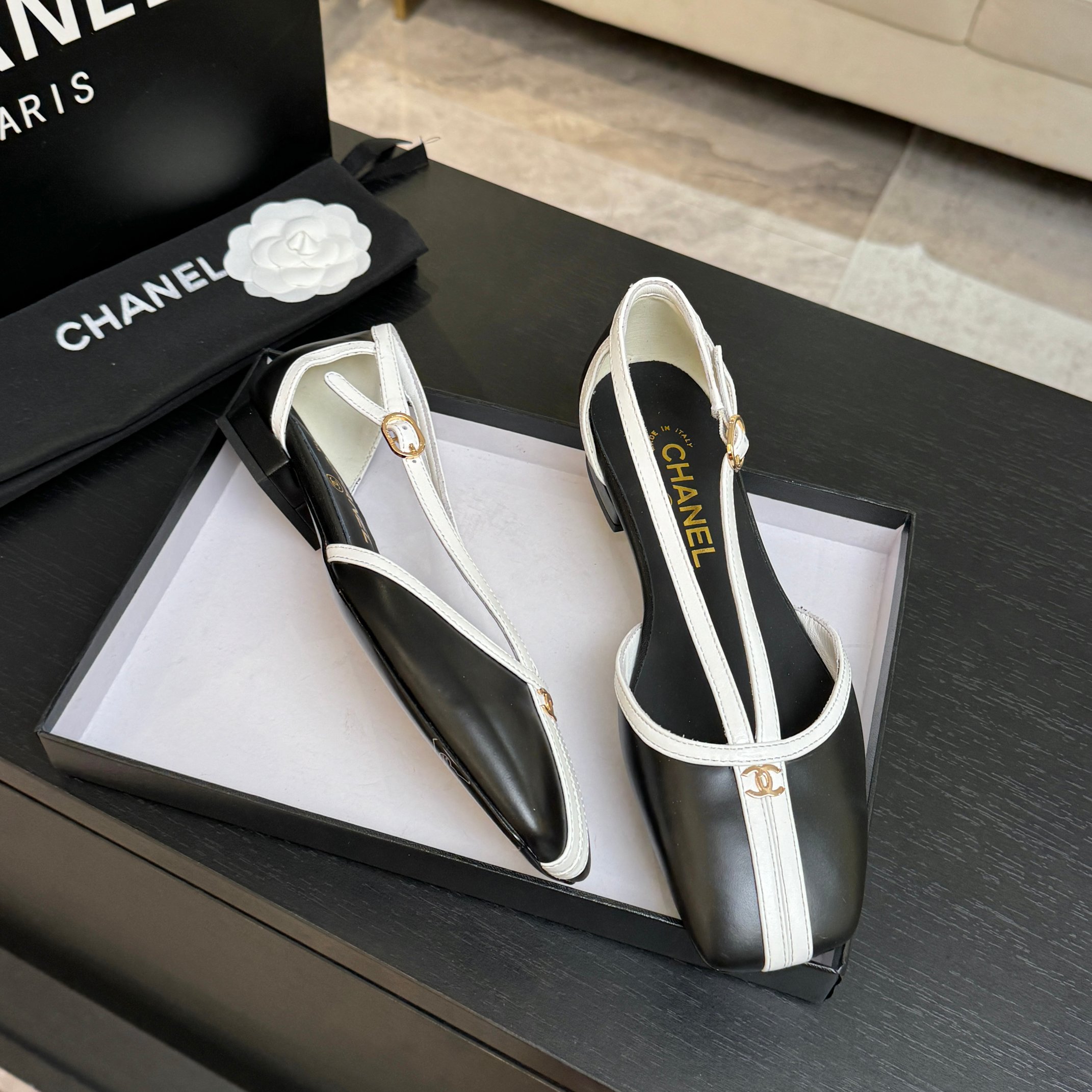 샤넬 더블 C 장식 오픈 토 샌들 98466 이미지 4