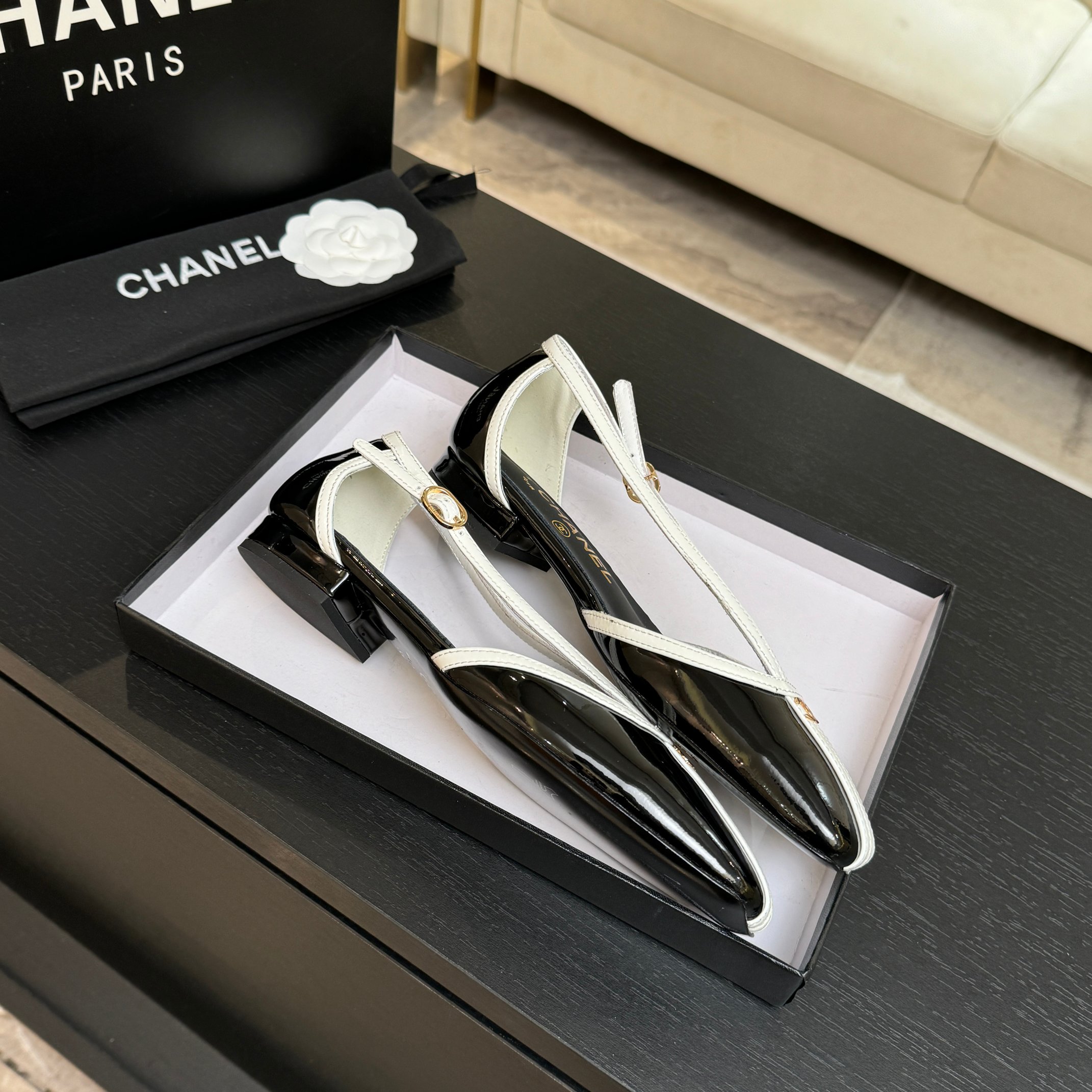 샤넬 26 P 더블 C 장식 오픈토 스트랩 샌들 98461 이미지 9
