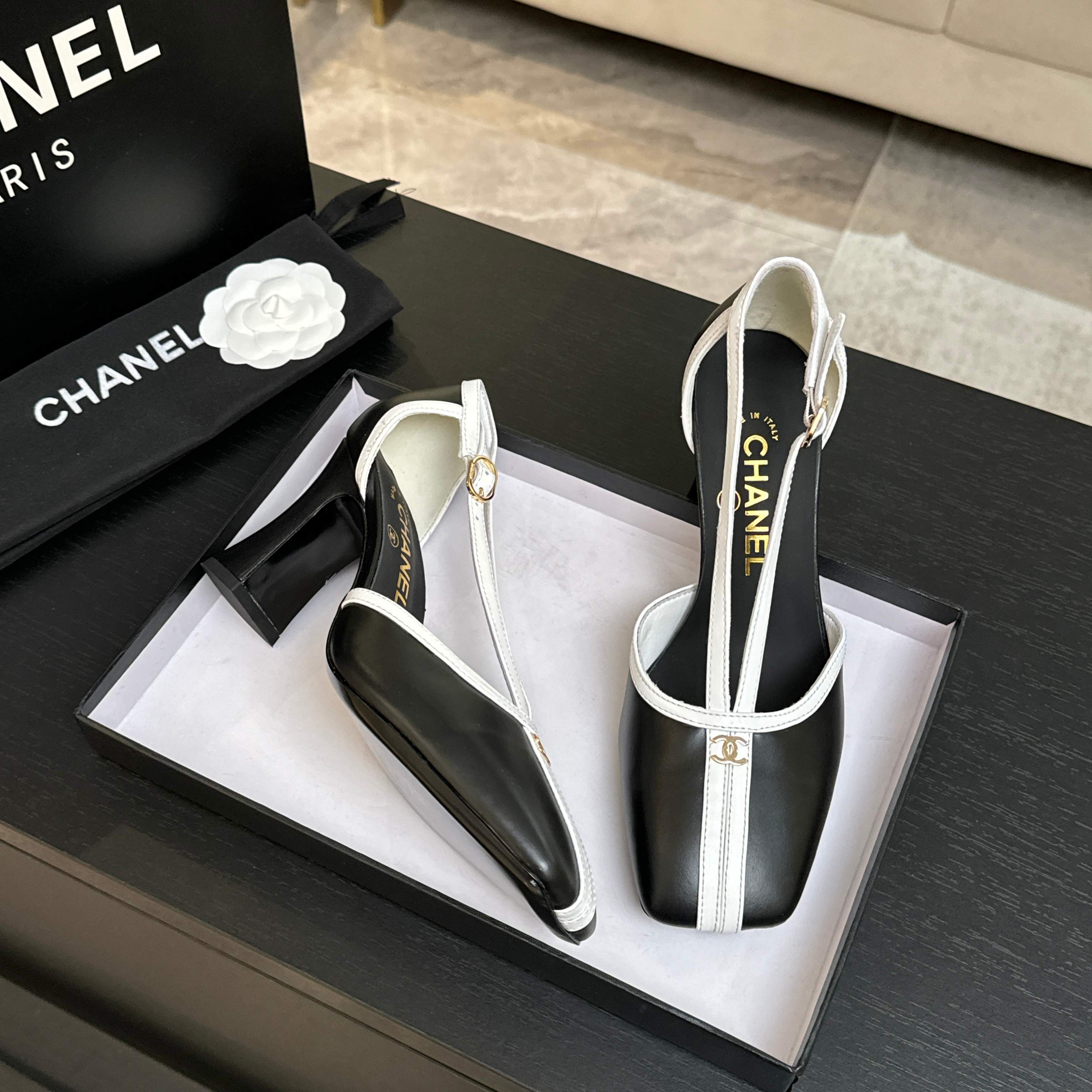 샤넬 더블 C 스퀘어 토 오픈토 샌들 98455 이미지 9