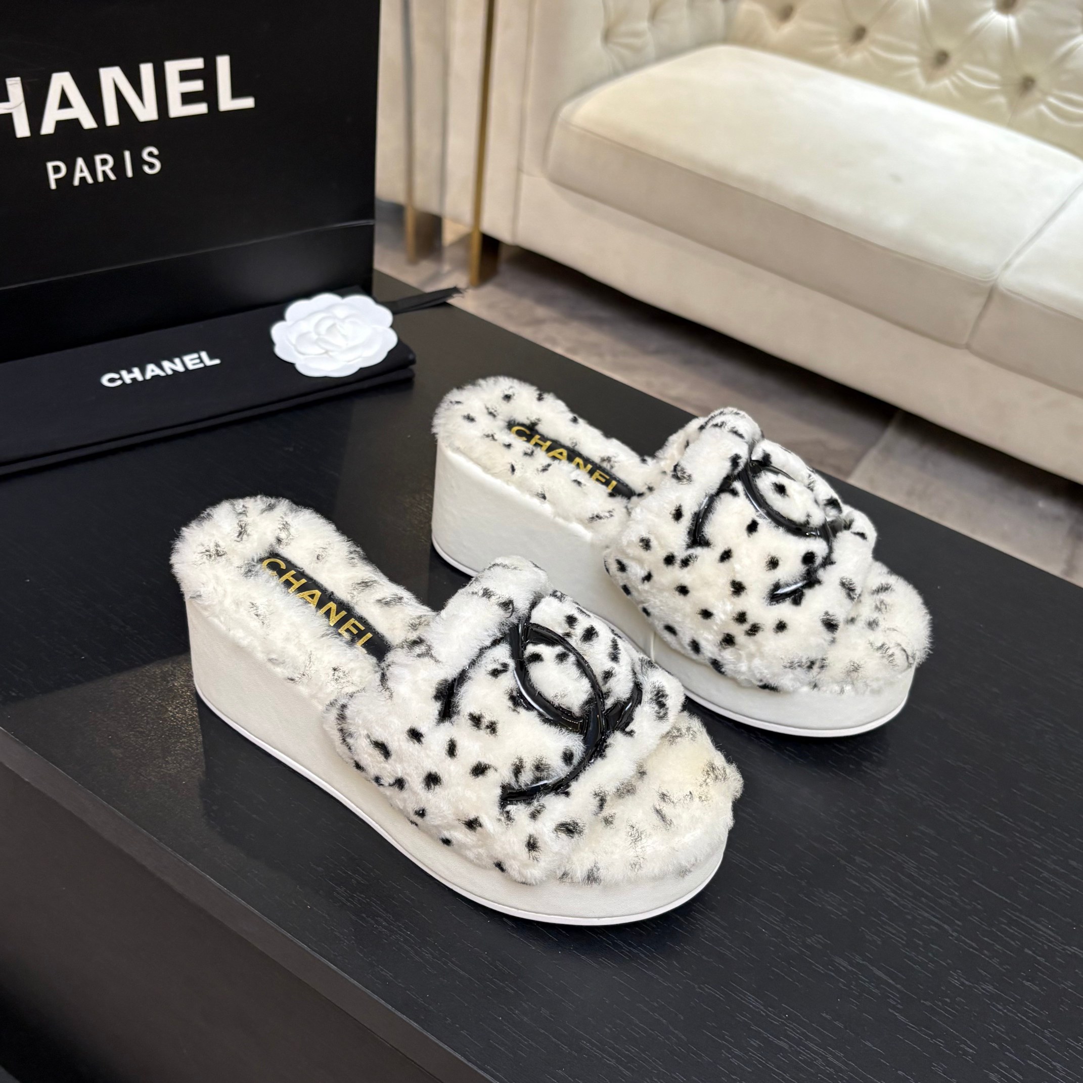 Patterned Slip On Shoes