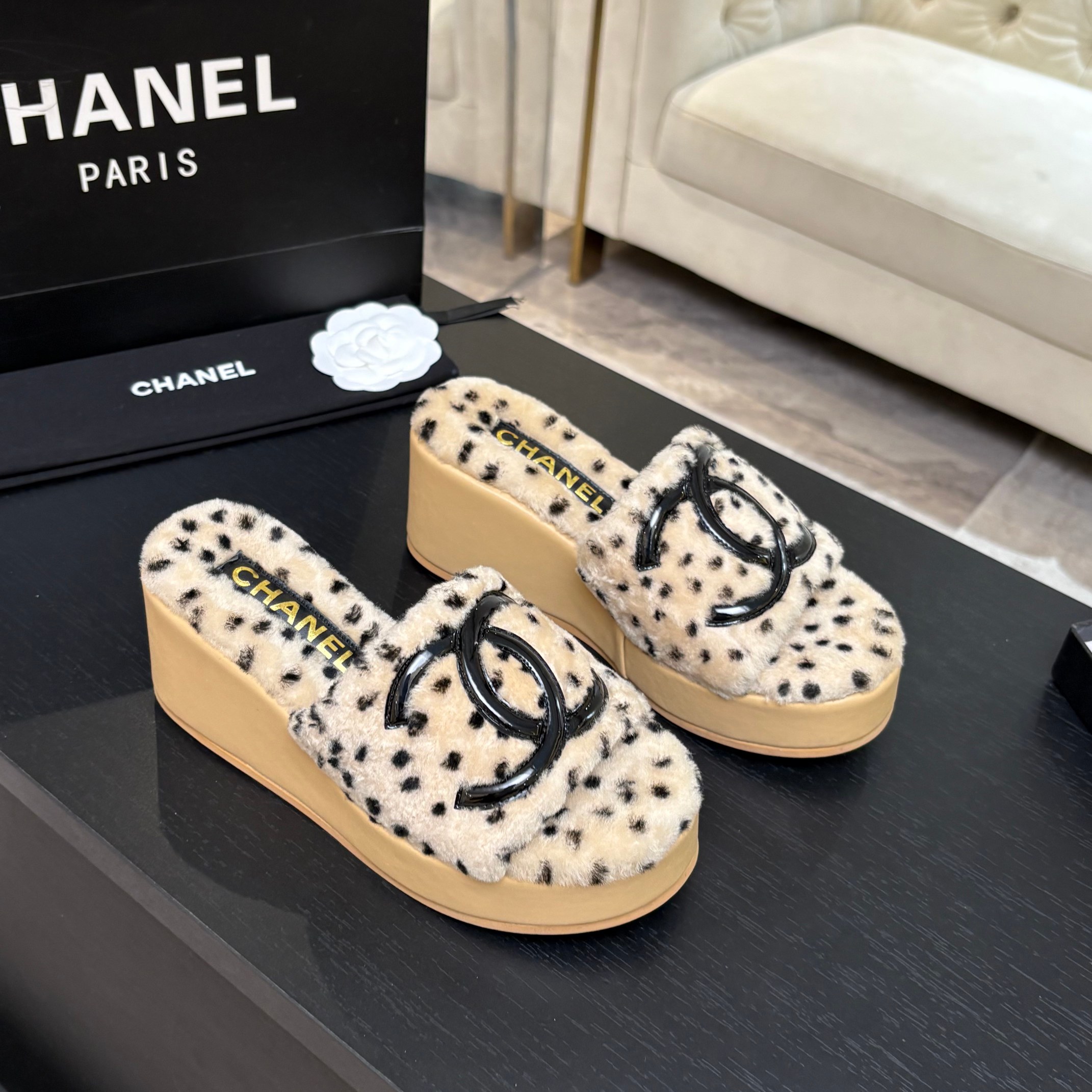 Patterned Slip On Shoes
