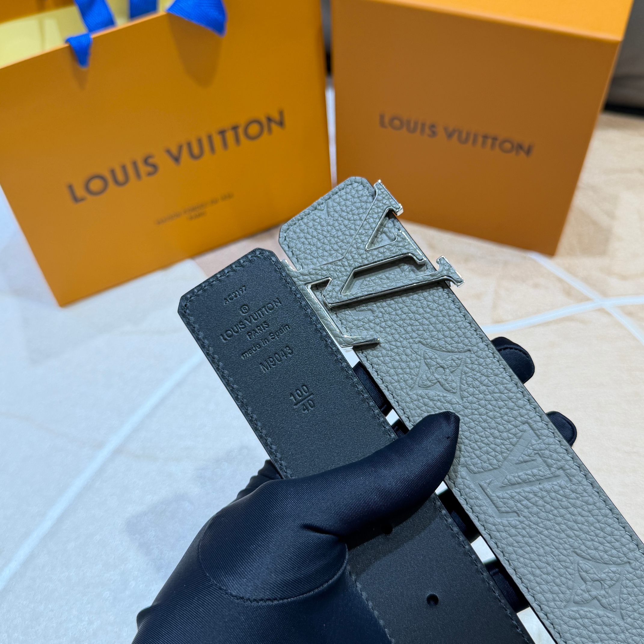 驴家法国🇫🇷原厂皮料 双面荔枝纹搭配意大利🇮🇹进口尺寸4.0cm 精品五金进口炉内五金