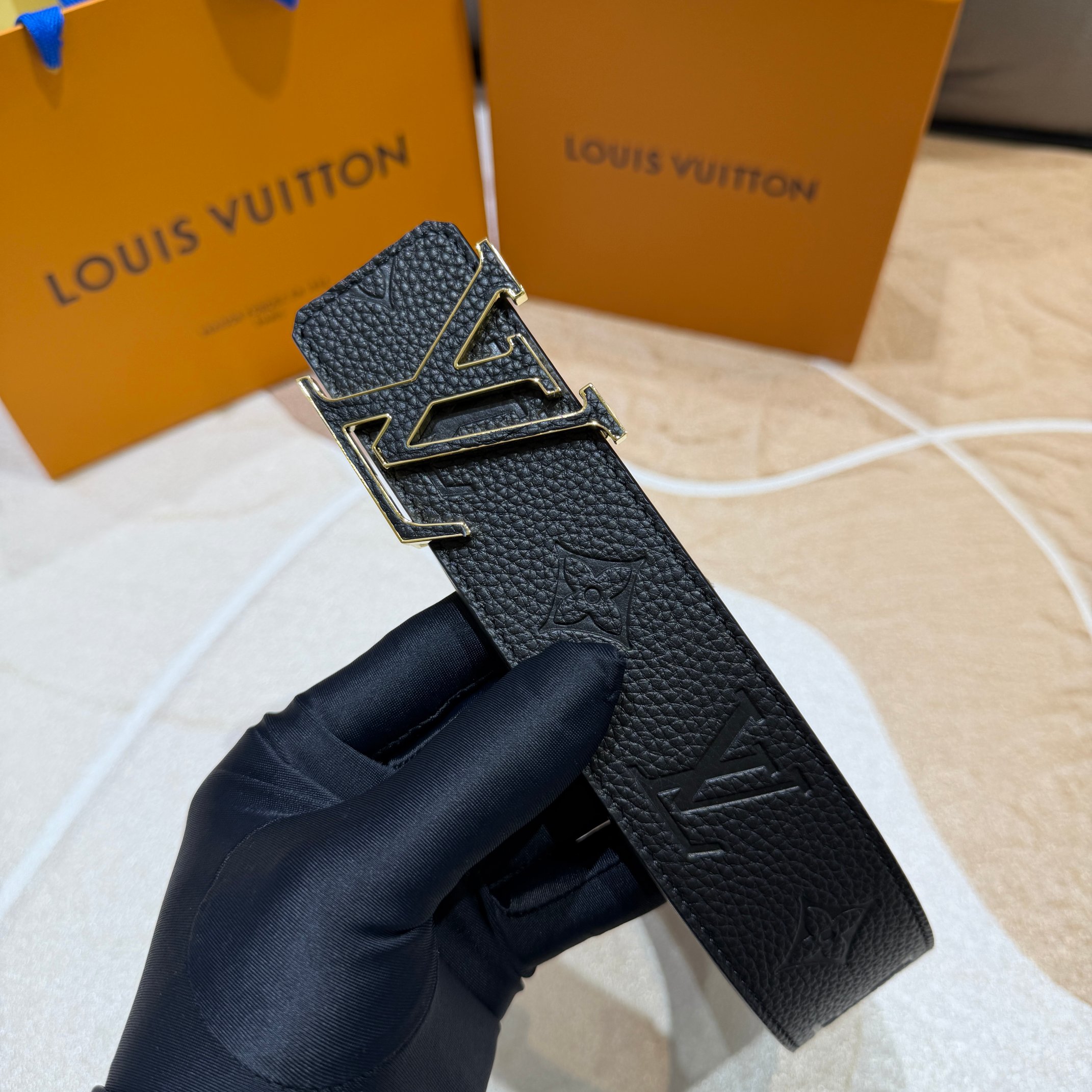 驴家法国🇫🇷原厂皮料 双面荔枝纹搭配意大利🇮🇹进口尺寸4.0cm 精品五金进口炉内五金