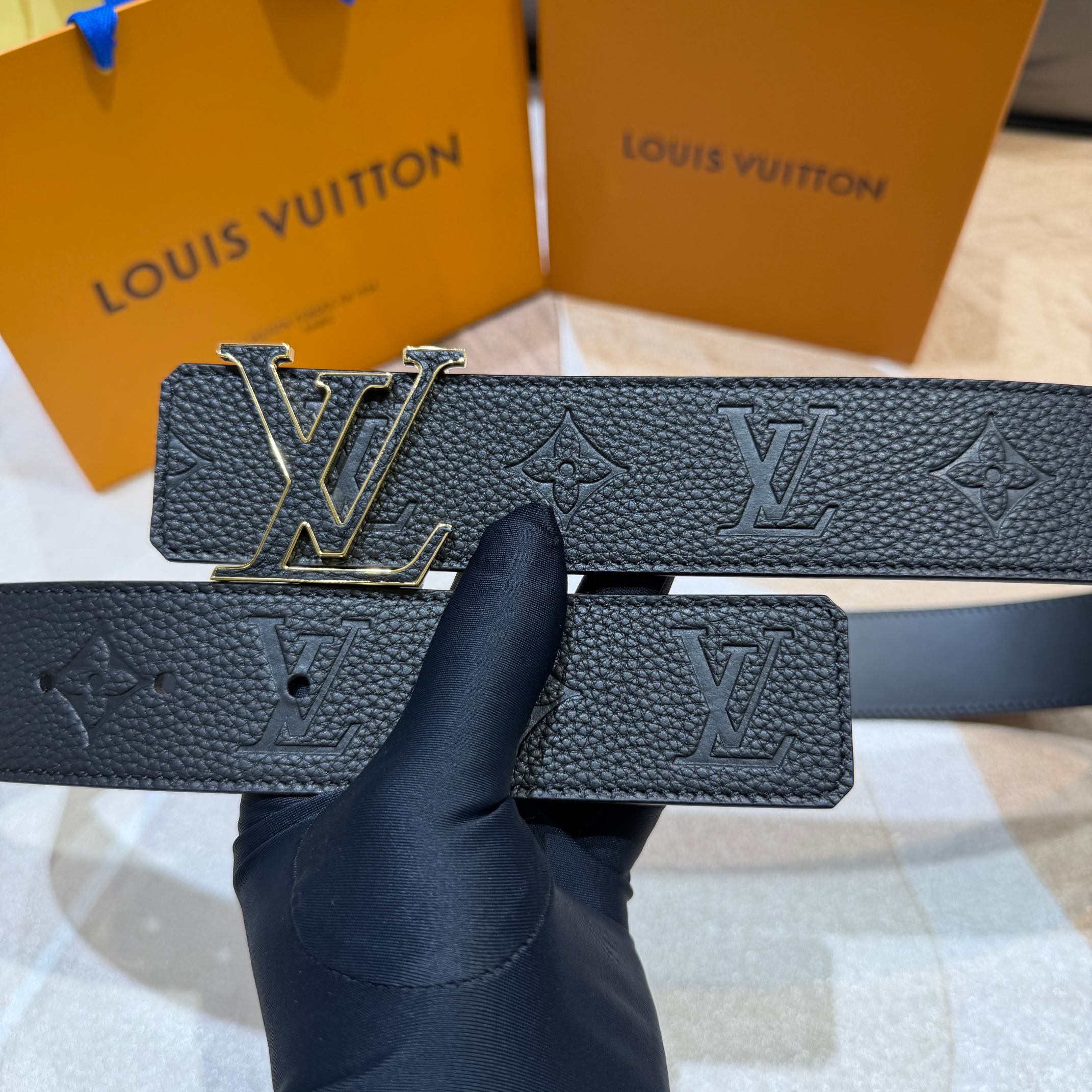 驴家法国🇫🇷原厂皮料 双面荔枝纹搭配意大利🇮🇹进口尺寸4.0cm 精品五金进口炉内五金