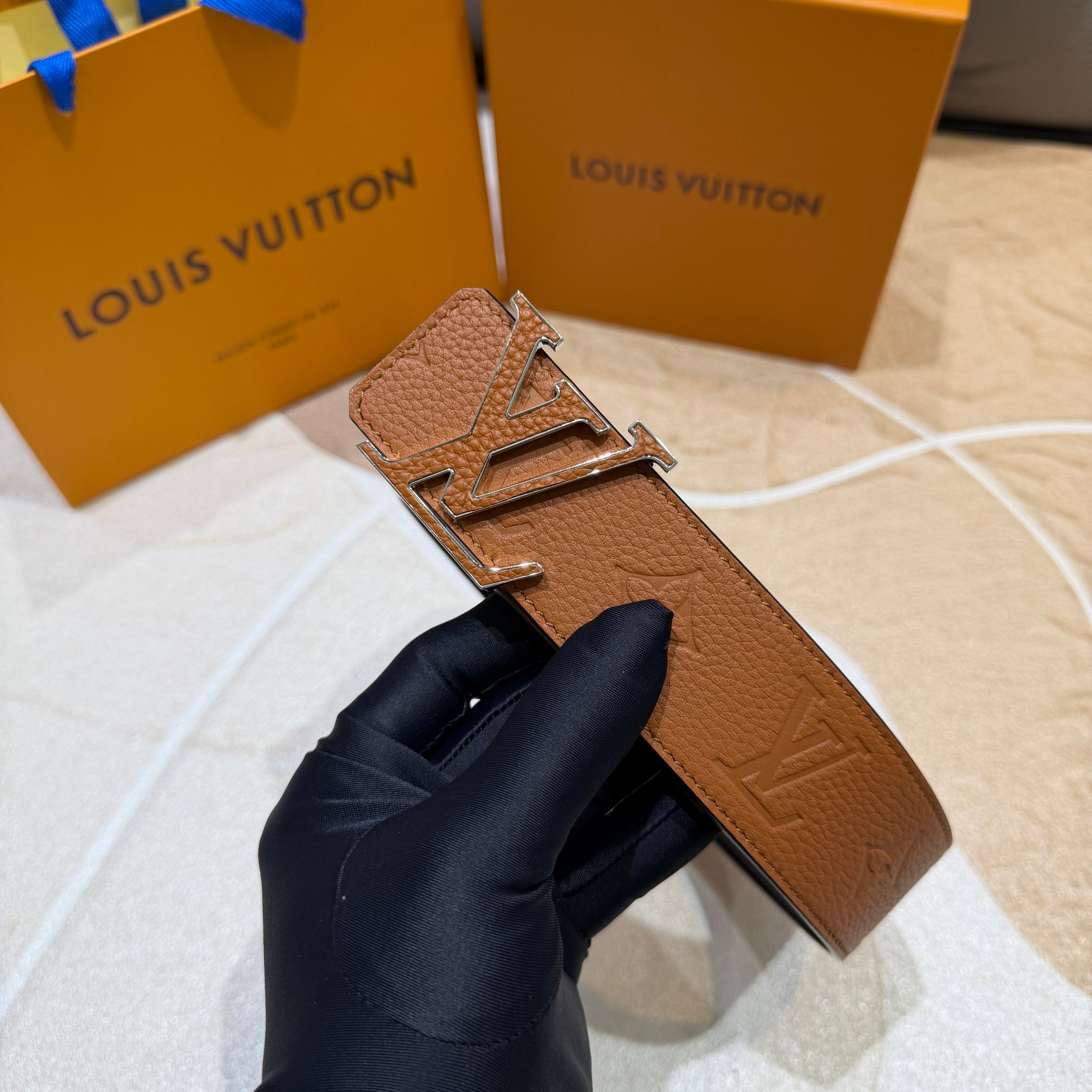 驴家法国🇫🇷原厂皮料 双面荔枝纹搭配意大利🇮🇹进口尺寸4.0cm 精品五金进口炉内五金