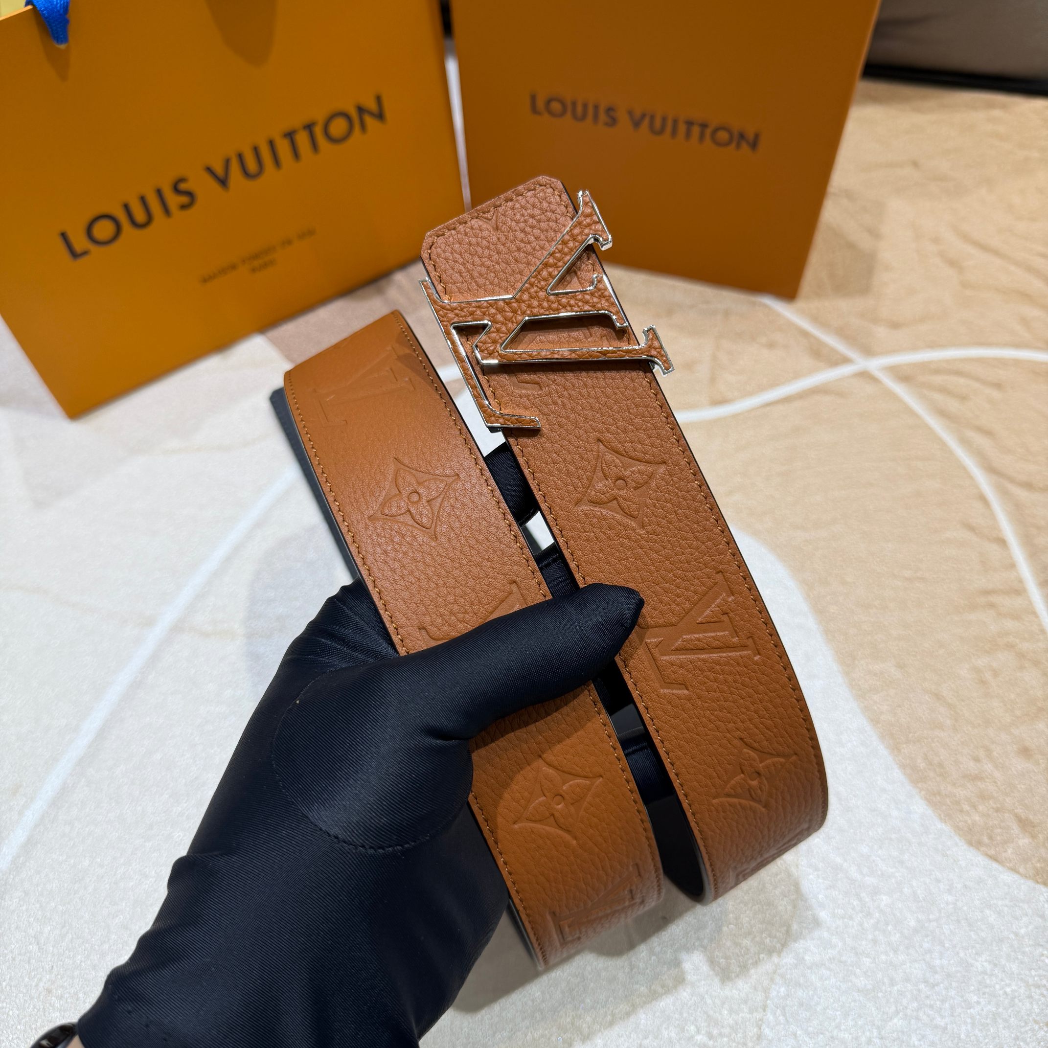 驴家法国🇫🇷原厂皮料 双面荔枝纹搭配意大利🇮🇹进口尺寸4.0cm 精品五金进口炉内五金