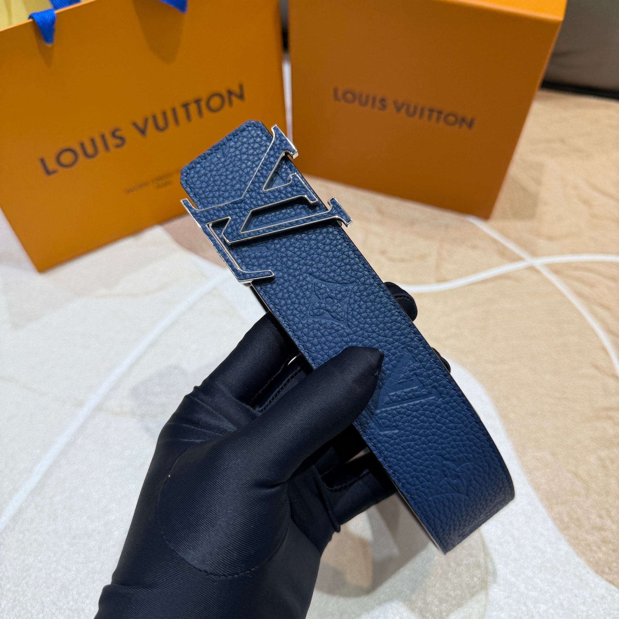 驴家法国🇫🇷原厂皮料 双面荔枝纹搭配意大利🇮🇹进口尺寸4.0cm 精品五金进口炉内五金