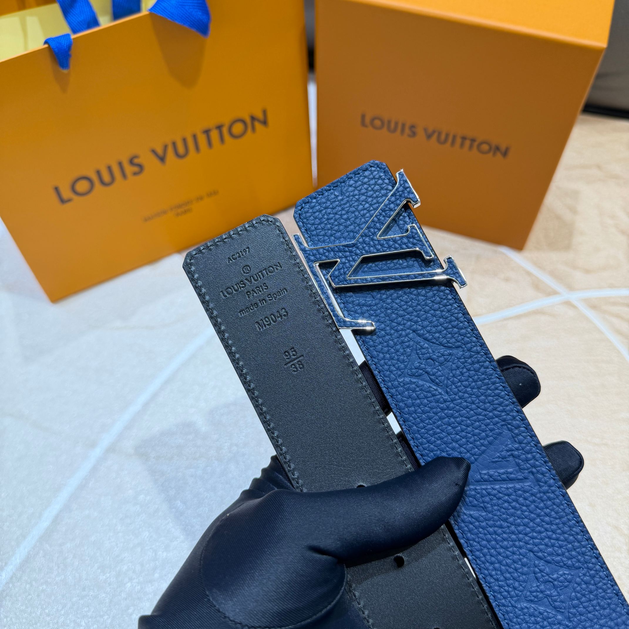 驴家法国🇫🇷原厂皮料 双面荔枝纹搭配意大利🇮🇹进口尺寸4.0cm 精品五金进口炉内五金