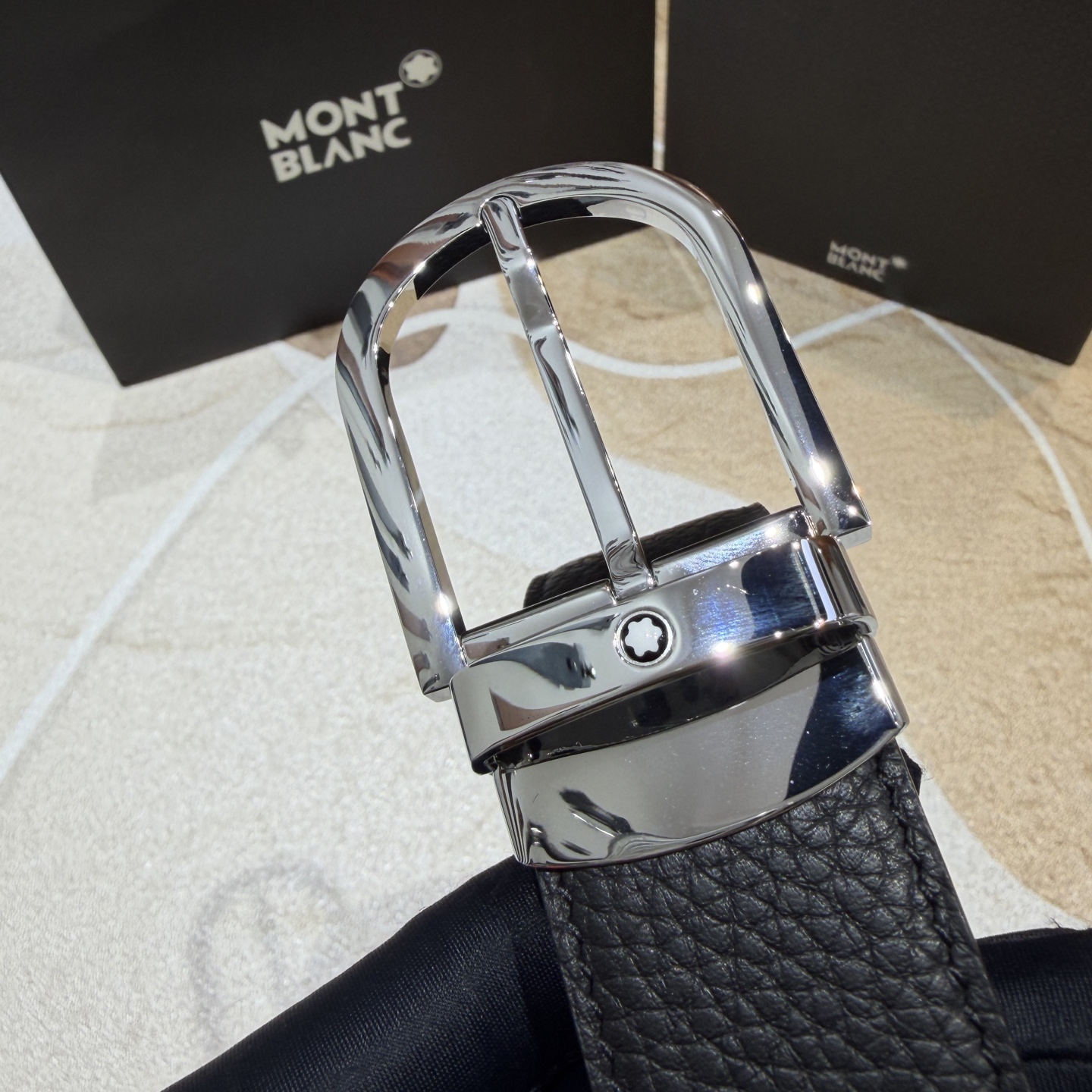 MONT BLANC   万宝龙   宽度:3.5CM   专柜新款[庆祝]  代购品质  双面进口小牛