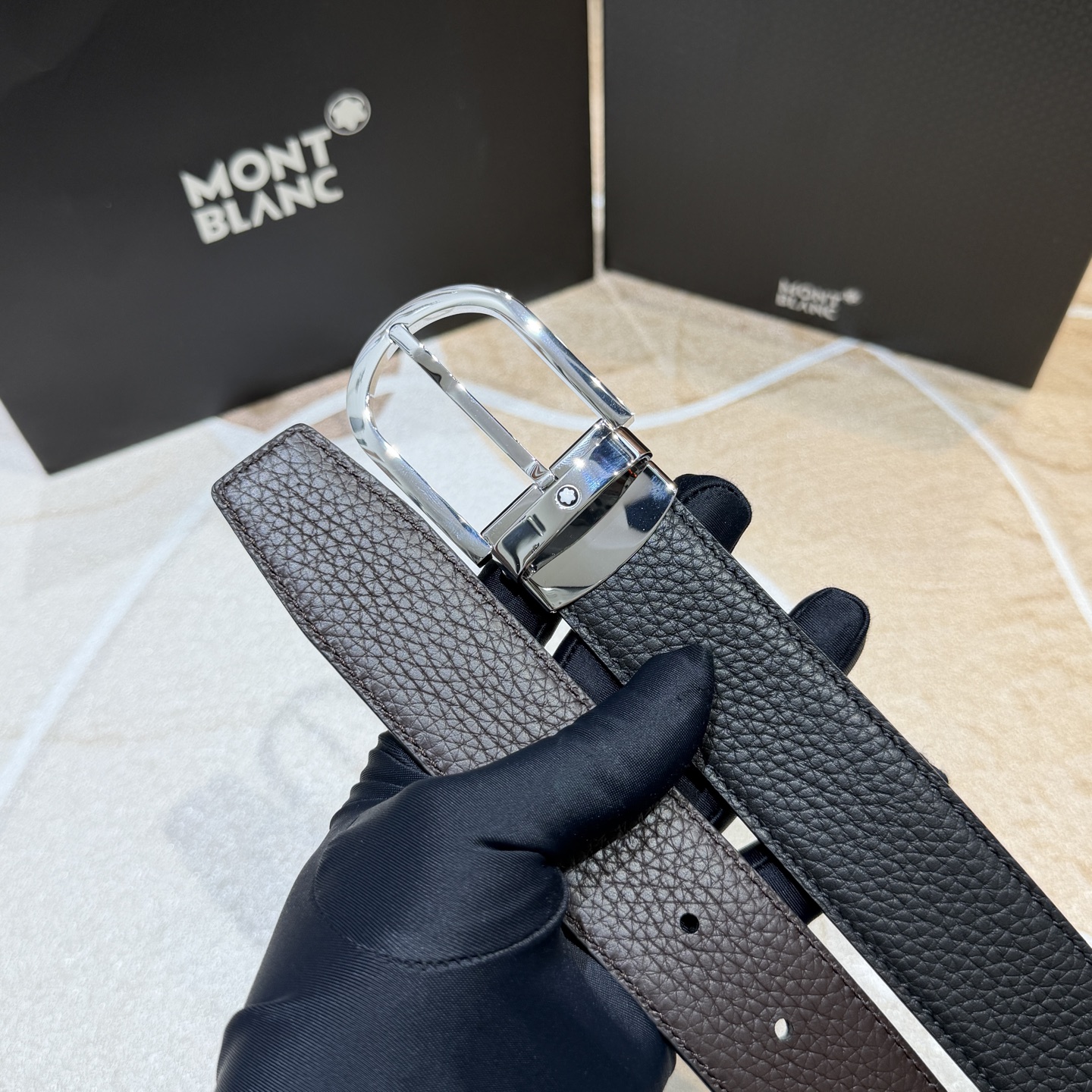 MONT BLANC   万宝龙   宽度:3.5CM   专柜新款[庆祝]  代购品质  双面进口小牛
