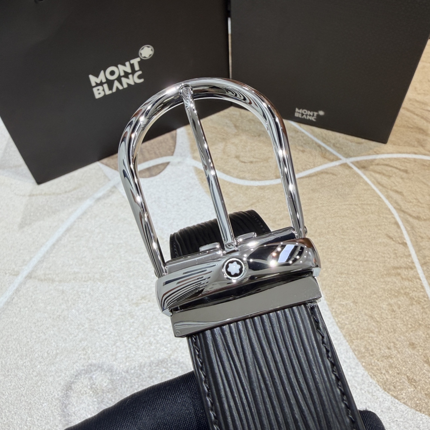 MONT BLANC   万宝龙   宽度:3.5CM   专柜新款[庆祝]  代购品质  双面进口小牛