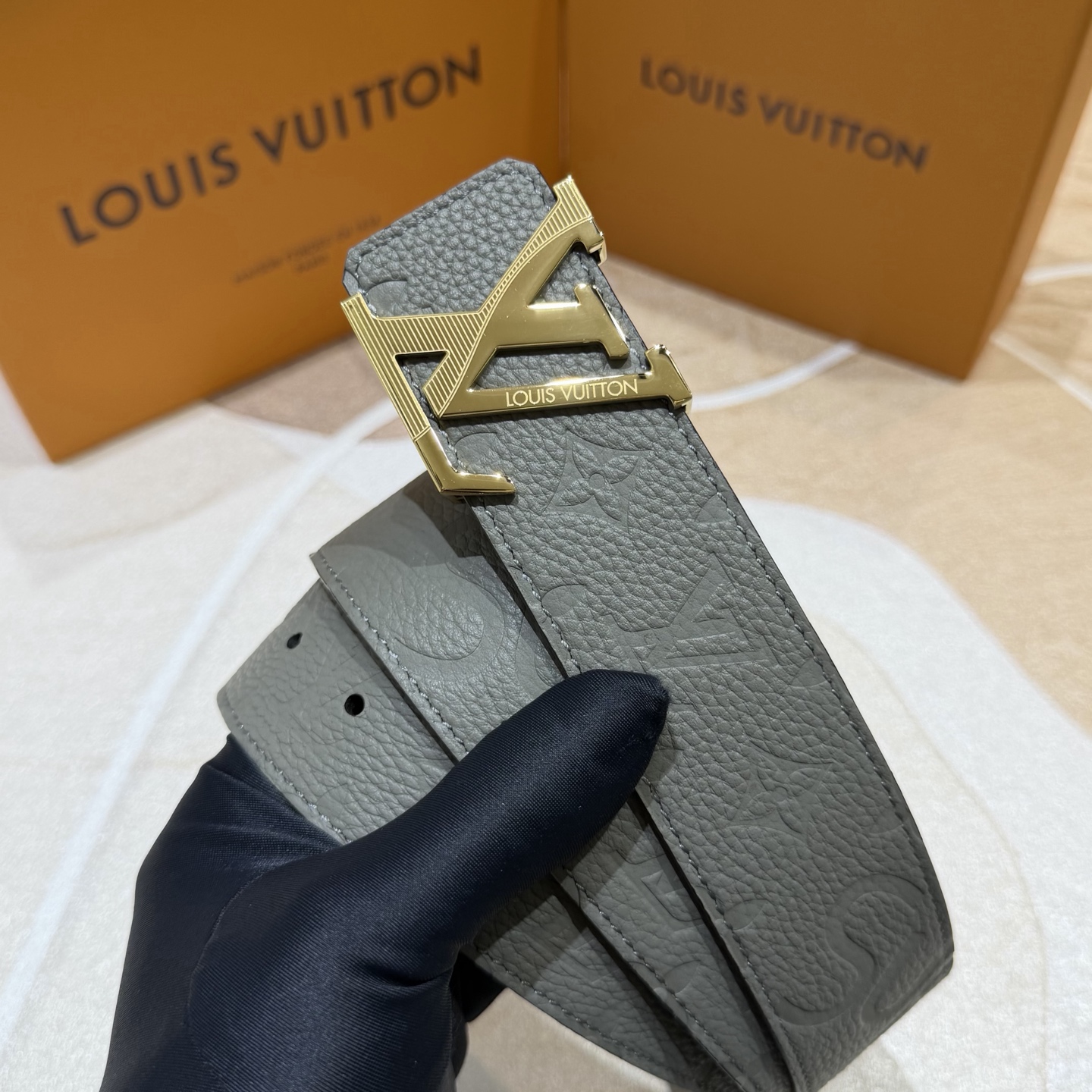 驴家法国🇫🇷原厂皮料 压花纹路搭配意大利🇮🇹进口尺寸4.0cm 精品五金进口炉内五金  