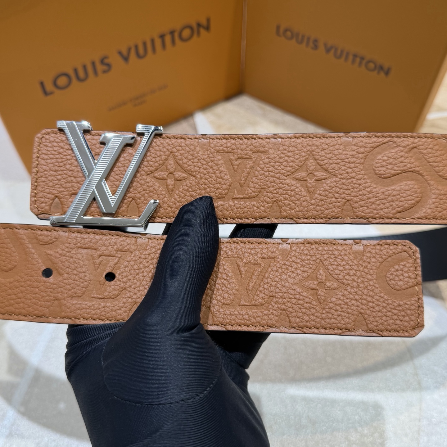 驴家法国🇫🇷原厂皮料 压花纹路搭配意大利🇮🇹进口尺寸4.0cm 精品五金进口炉内五金  