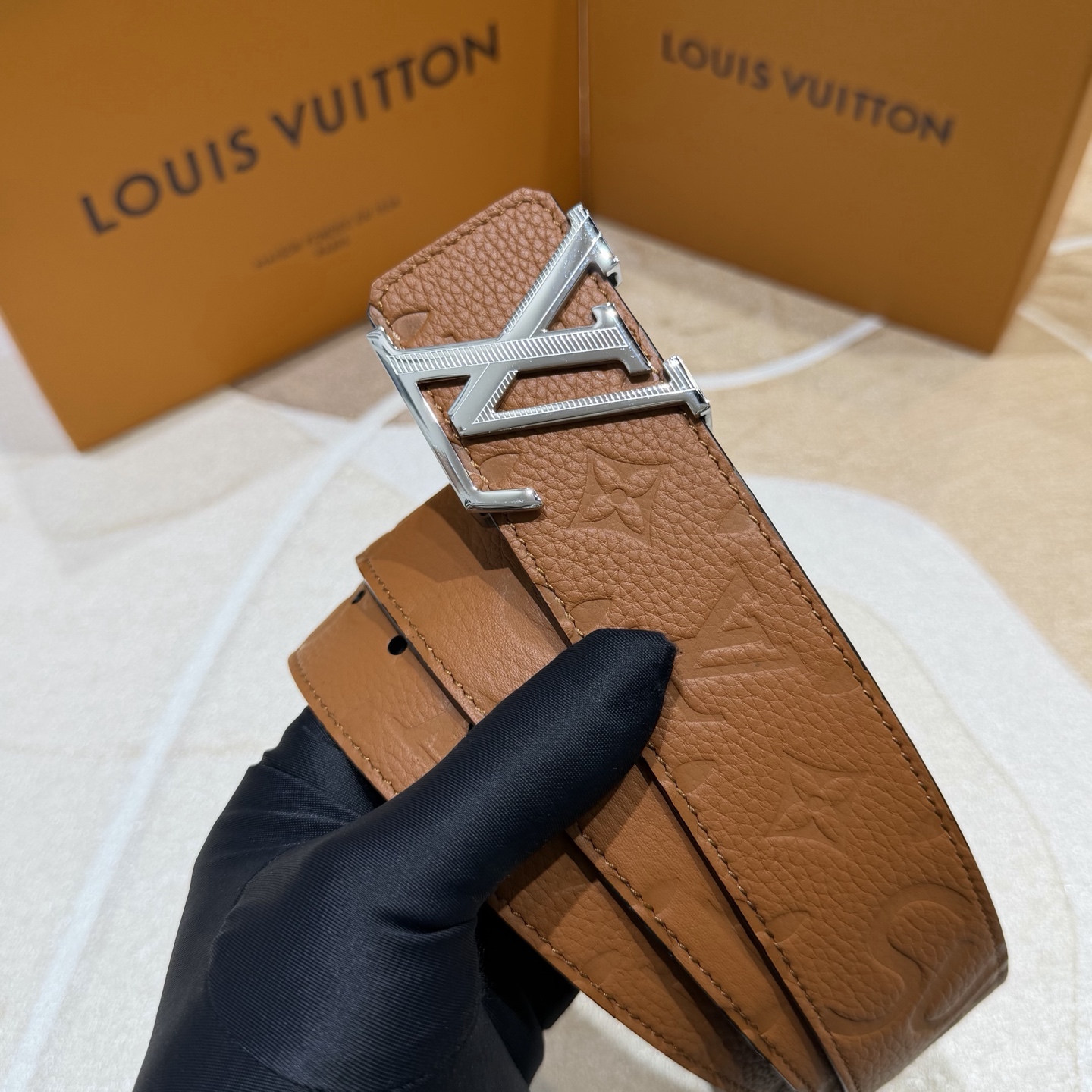 驴家法国🇫🇷原厂皮料 压花纹路搭配意大利🇮🇹进口尺寸4.0cm 精品五金进口炉内五金  