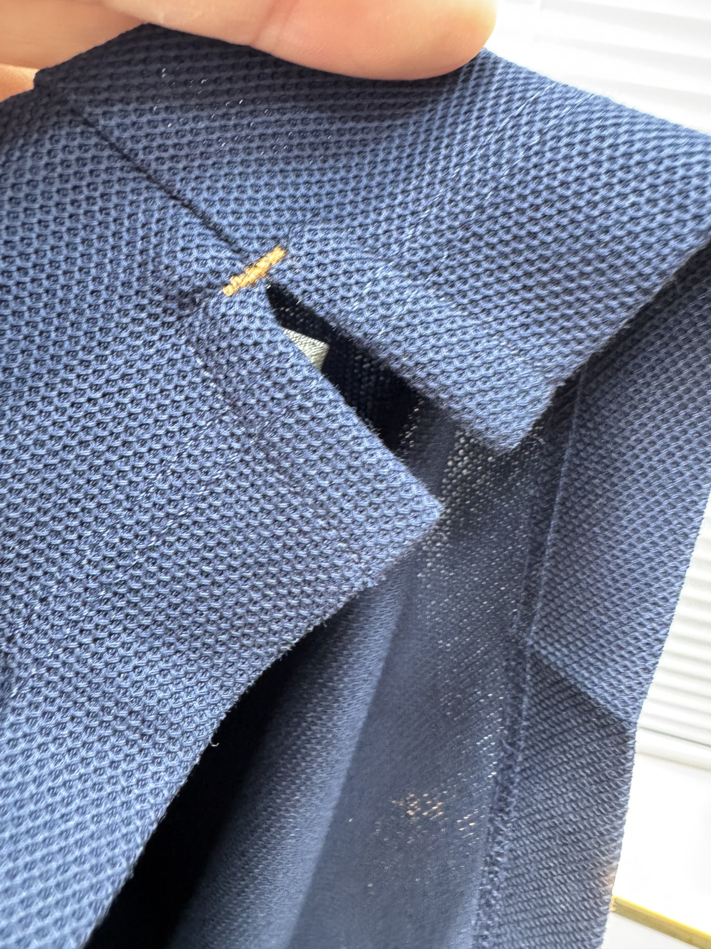 新款上架啦！🌹🌹🌹Loro piana 新品起脚翻领短袖。当起脚珠地纹理遇上Loro Piana 标志性