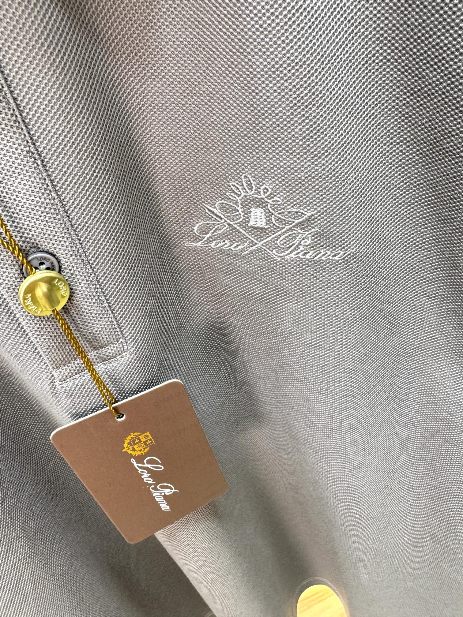 新款上架啦！🌹🌹🌹Loro piana 新品起脚翻领短袖。当起脚珠地纹理遇上Loro Piana 标志性