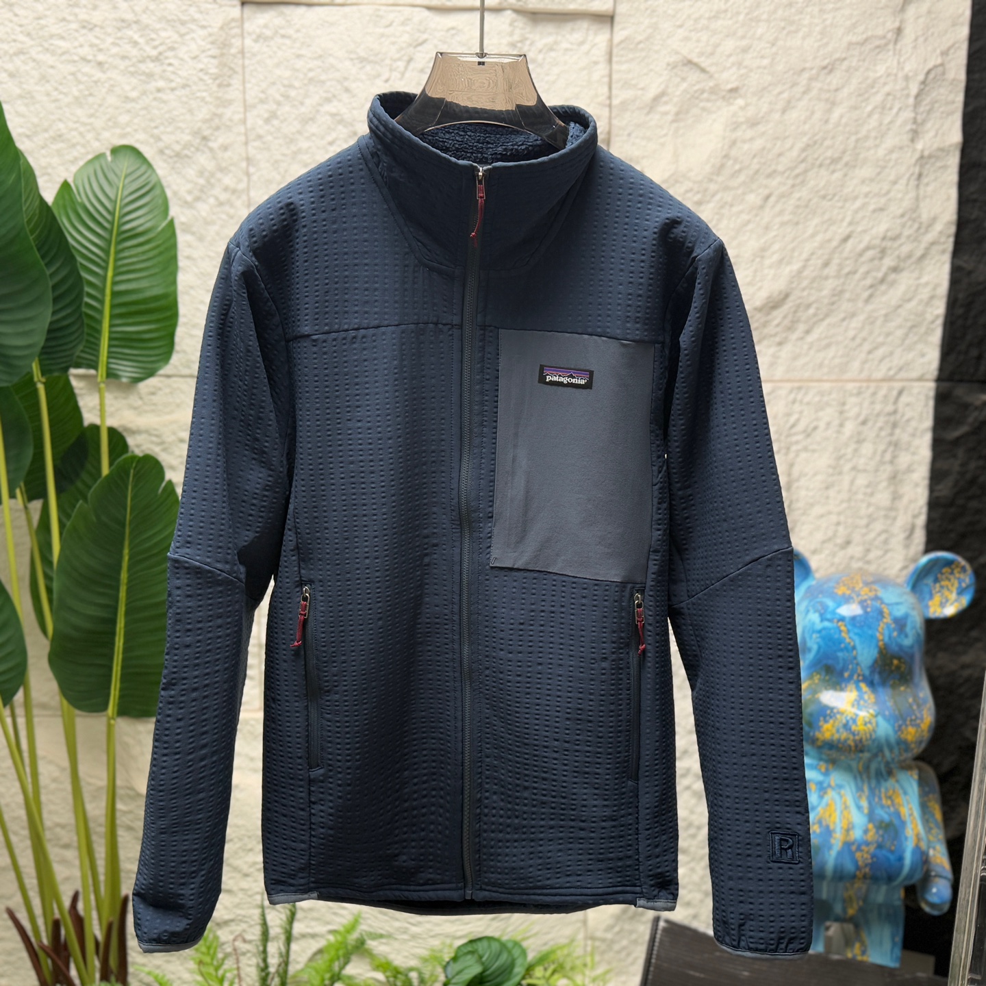 Patagonia R2 TechFace Hoody 83731: Classic Velvet Series for Changing Mountain Conditions - 图片 6