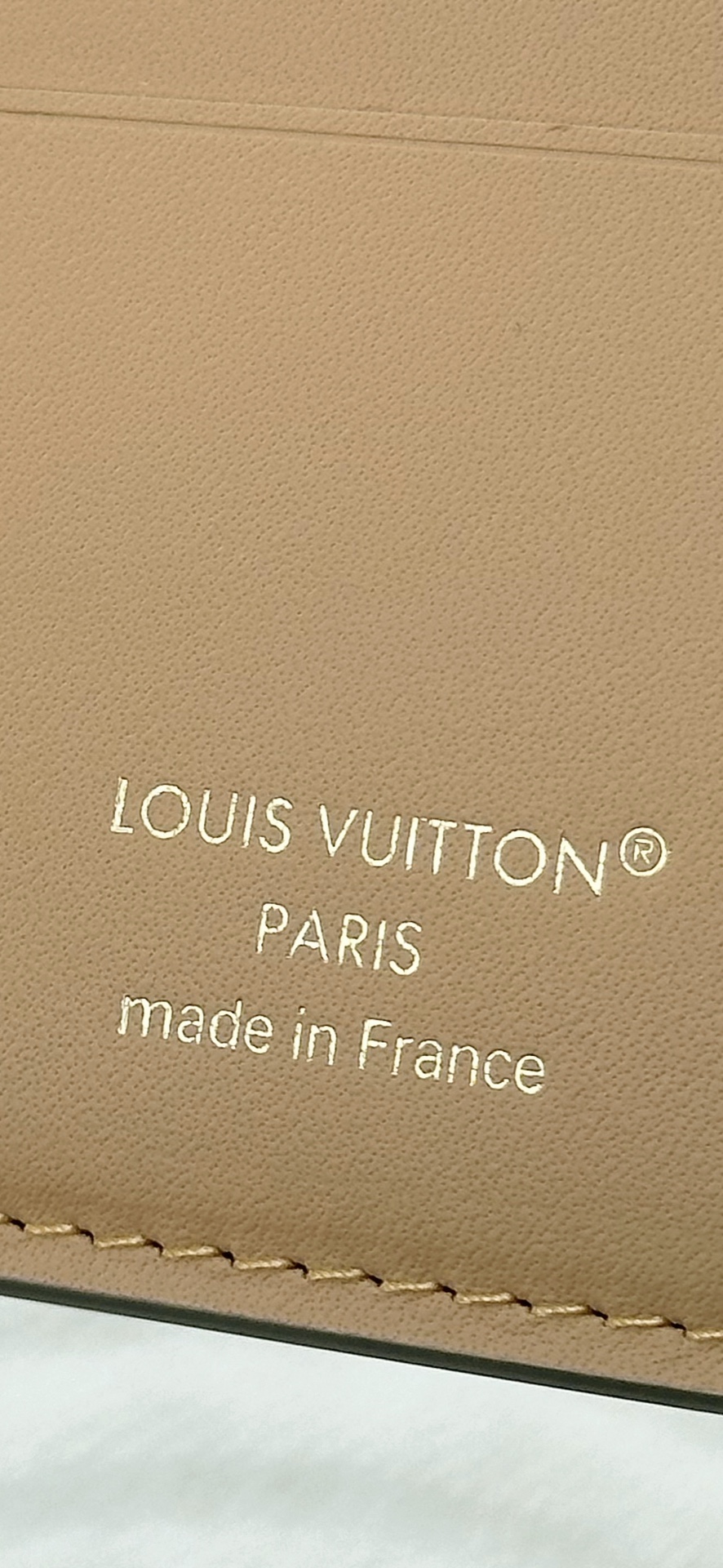 M27058 墨绿 (〽️A级全钢〽️) 个性化定制版！变码芯片、Multiple 銀包！這款多功能的M