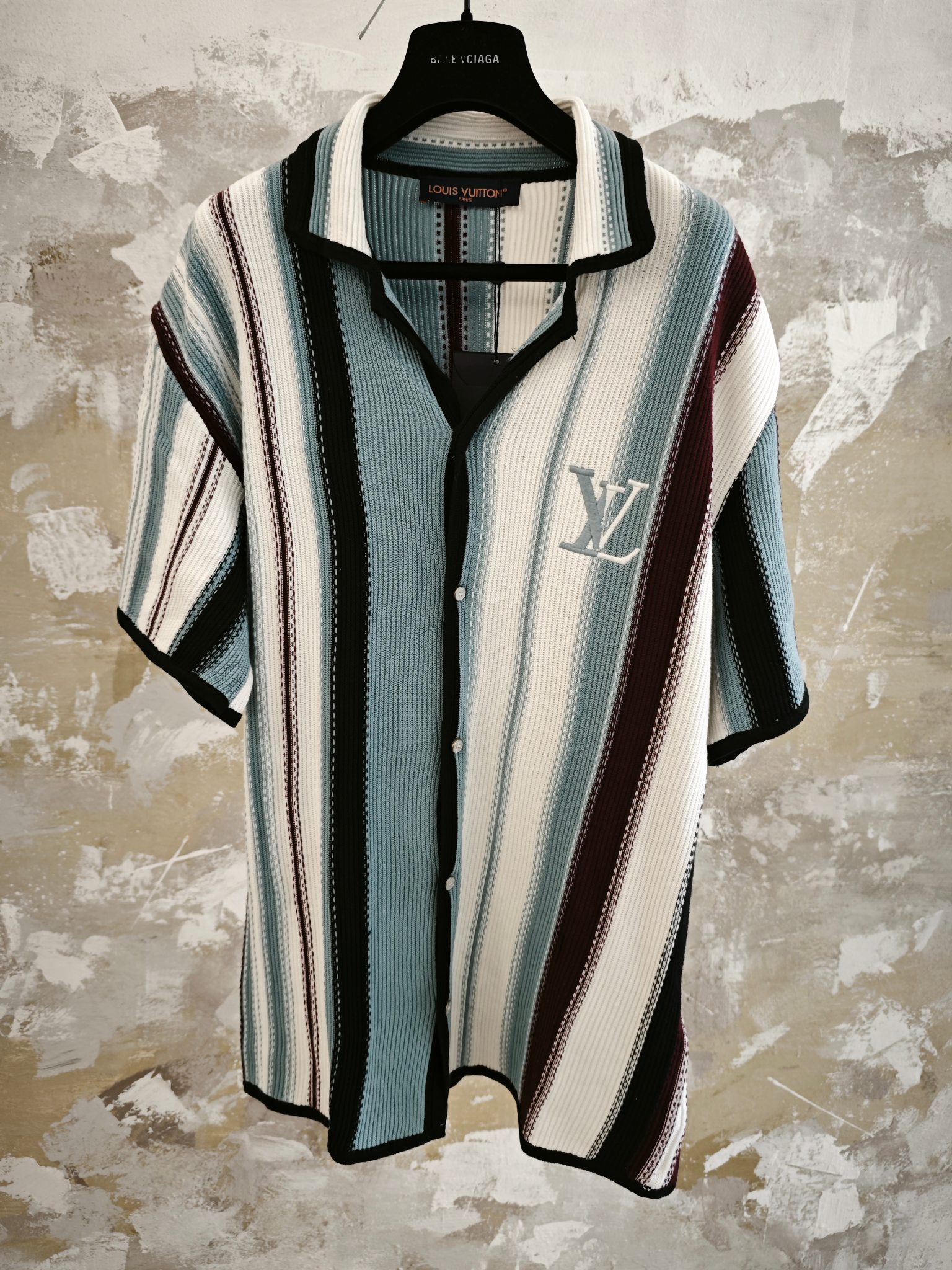 루이비통 2025SS 자수 스트라이프 코튼 니트 703 Louis Vuitton T Shirt